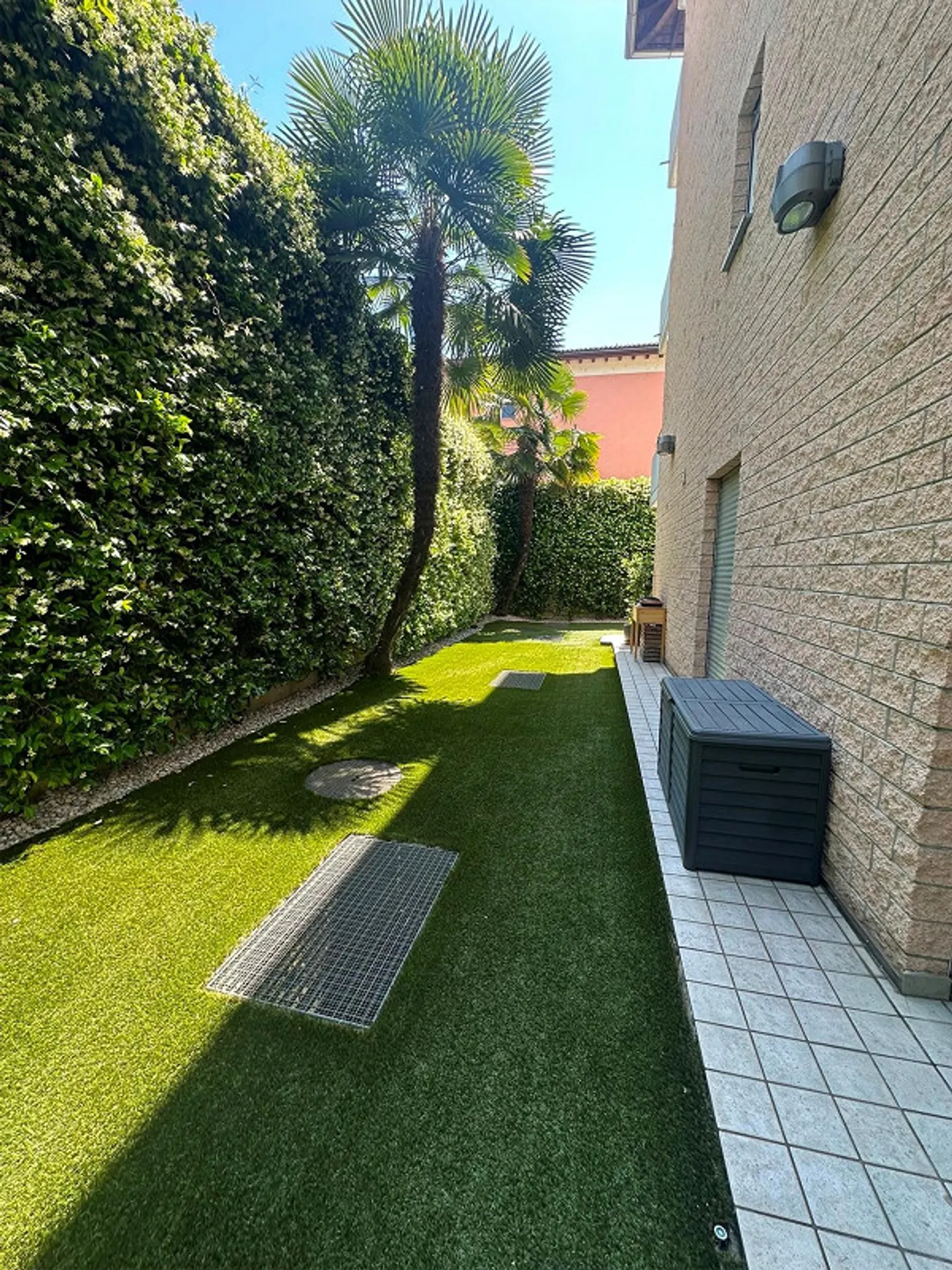 Appartamento moderno con giardino - Foto 14 di 15