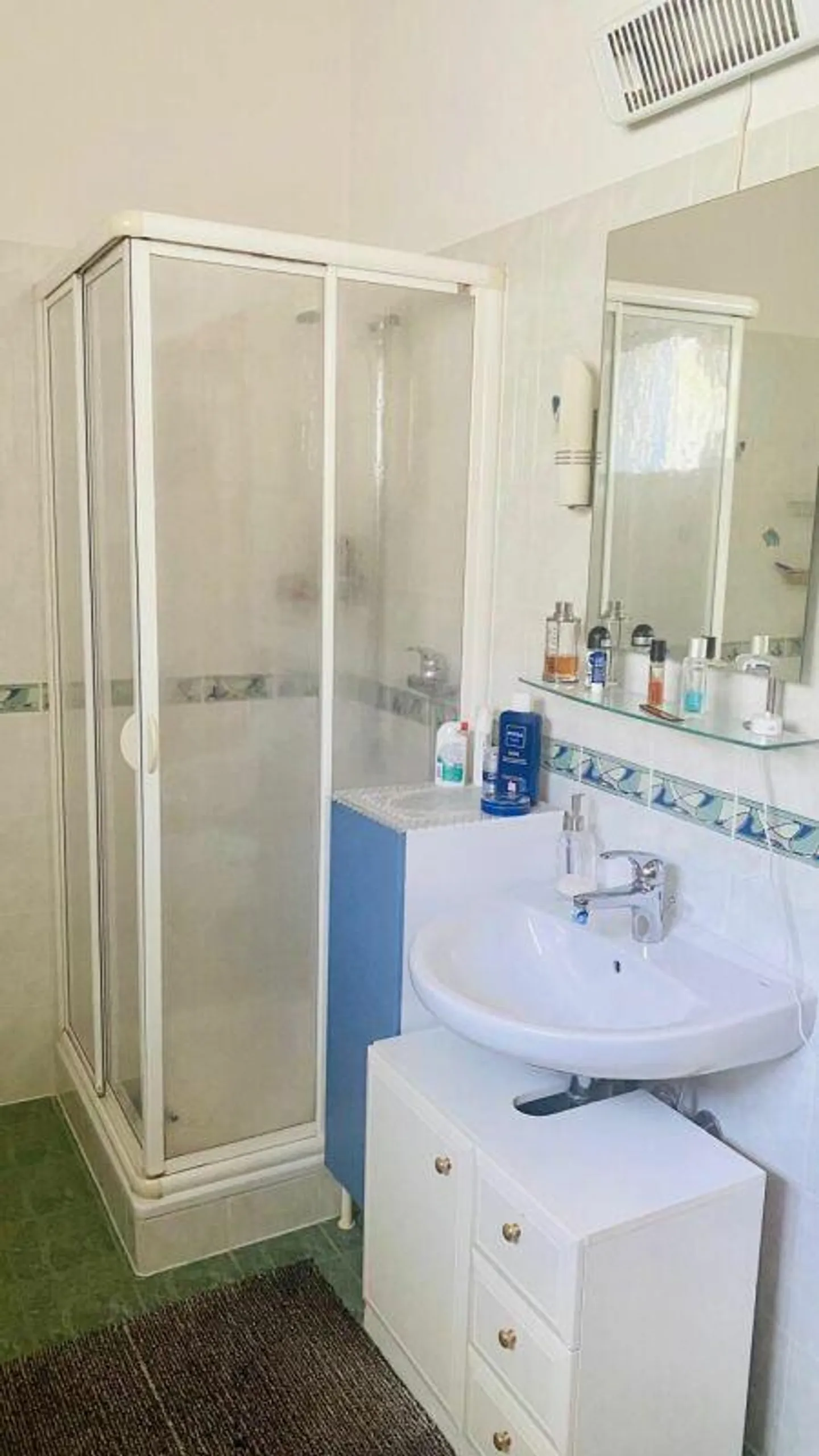 Casa unifamiliare indipendente e ben curata con piscina - Foto 15 di 20