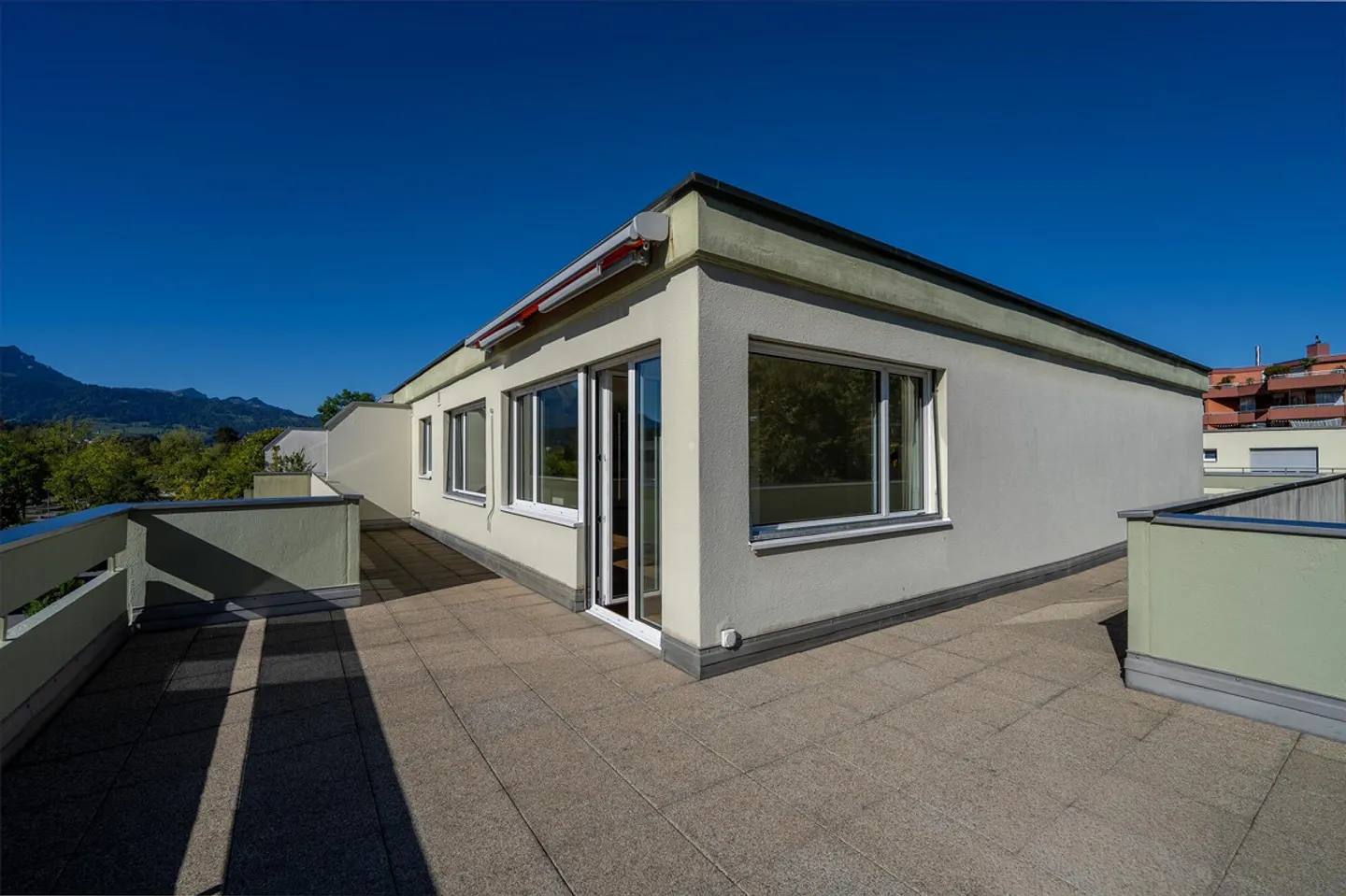 Wunderschöne Attikawohnung mit Terrasse - Foto 6 von 8