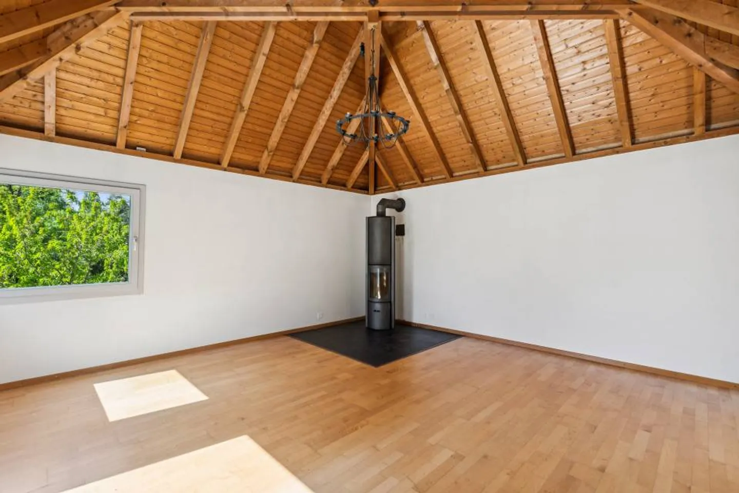 10-room House - Photo 5 of 13