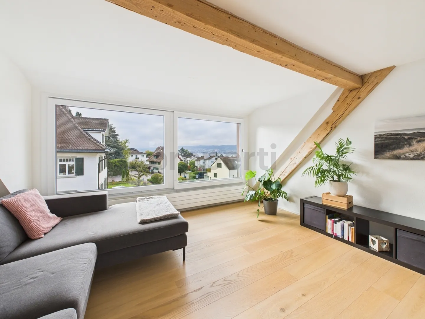 Moderne 3.5-Zi-Wohnung mit Seesicht in Erlenbach ZH - Foto 1 von 13