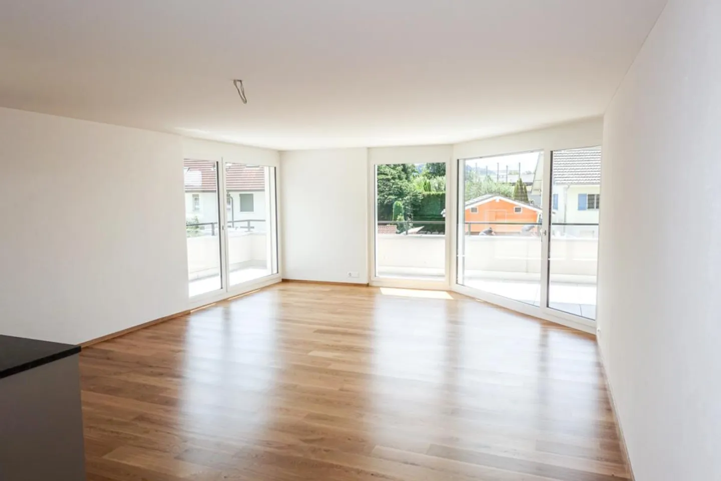 Bright 4.5-room apartment with large balcony - Photo 2 of 7