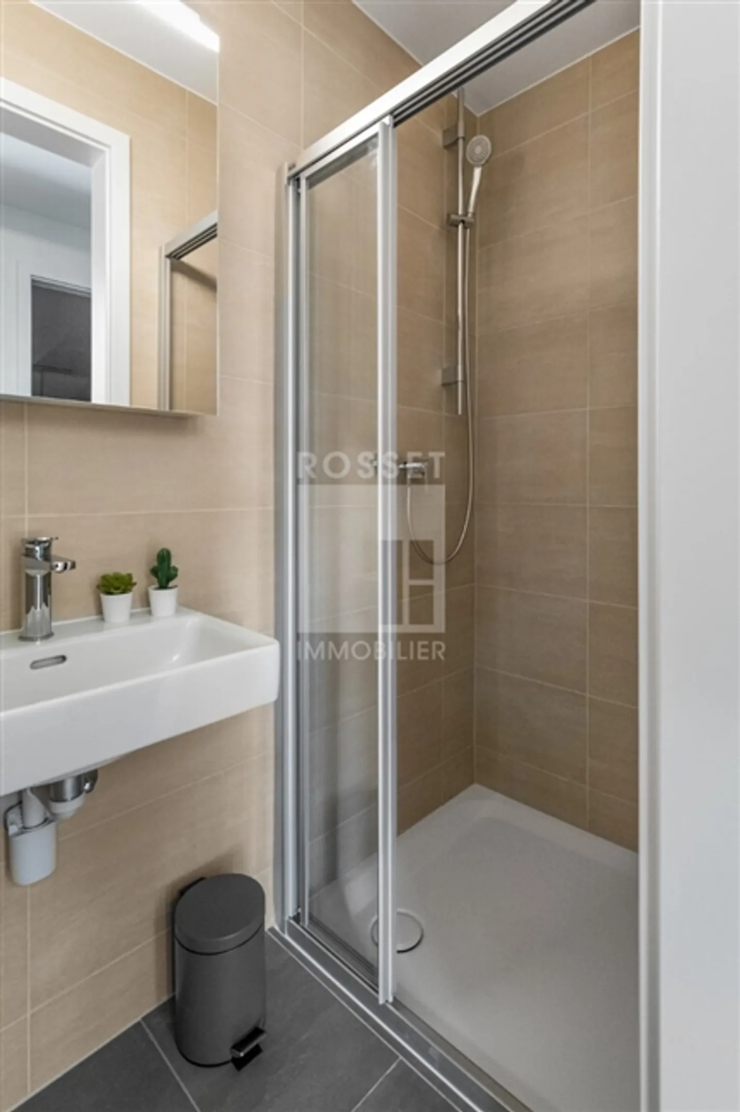 Nouveaux appartements de 4,5 pièces au rez-de-chaussée - Photo 9 sur 11