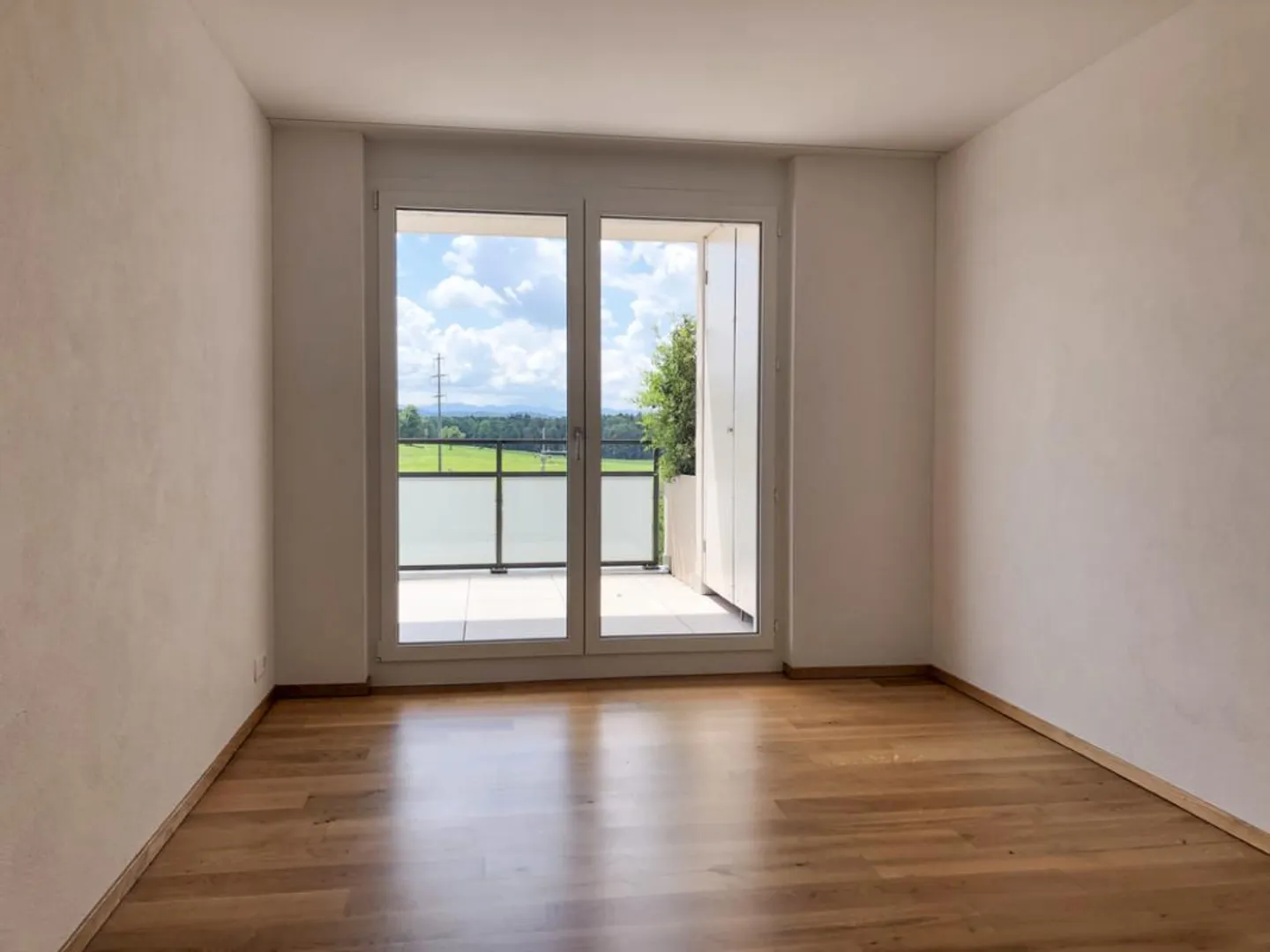 Bright 4.5-room apartment with large balcony - Photo 4 of 7