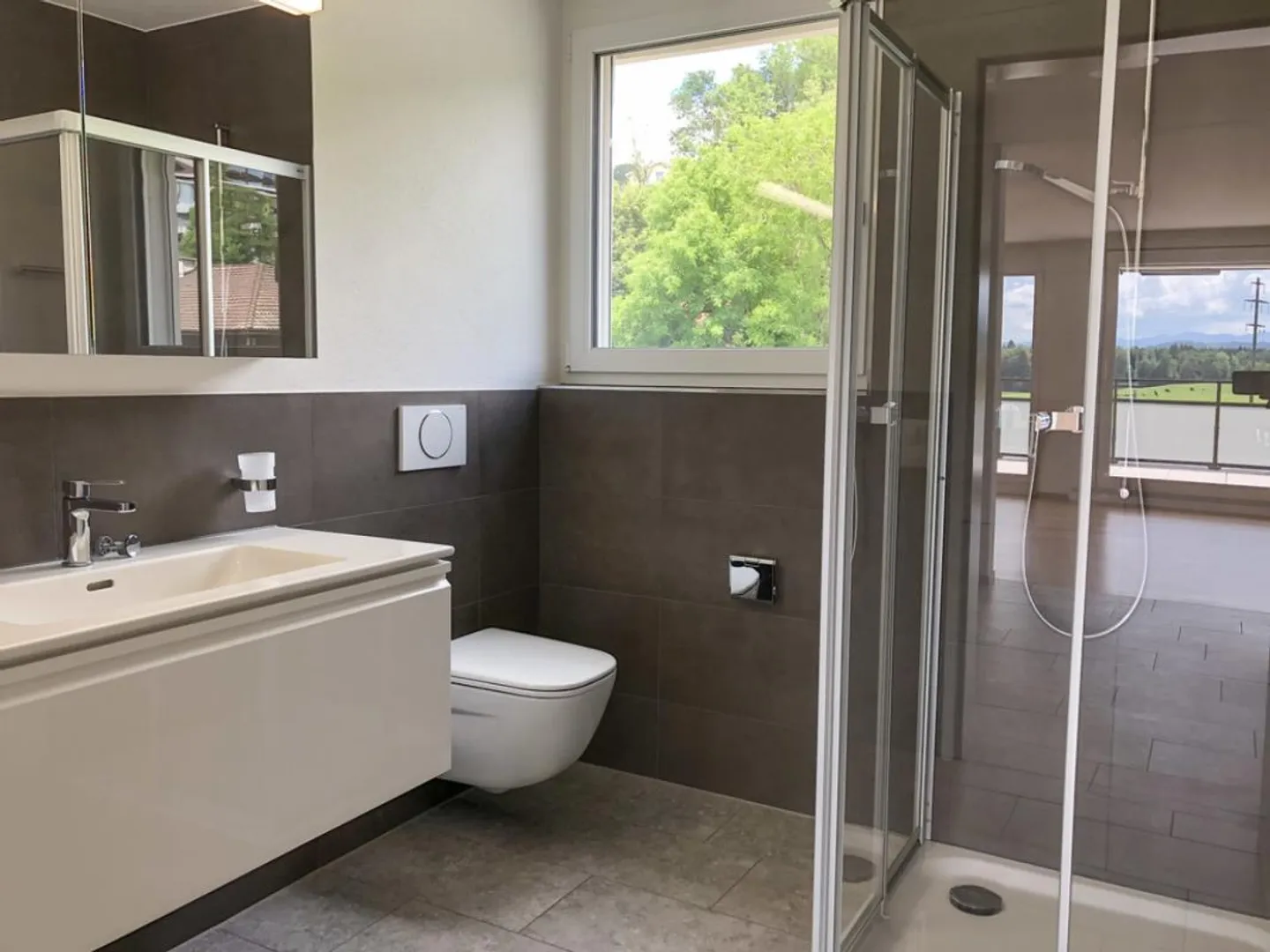 Bright 4.5-room apartment with large balcony - Photo 5 of 7