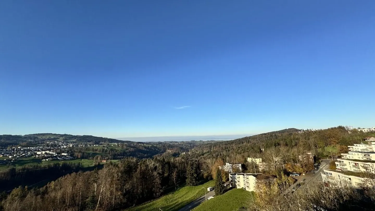 Vivre avec le soleil du soir et de belles vues - Photo 11 sur 12