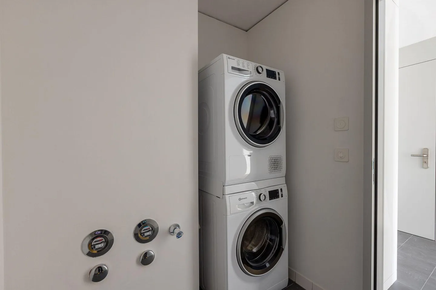 Grosszügige 4.5-Zimmerwohnung 18.13 mit exklusiver Aussicht - Foto 10 di 21