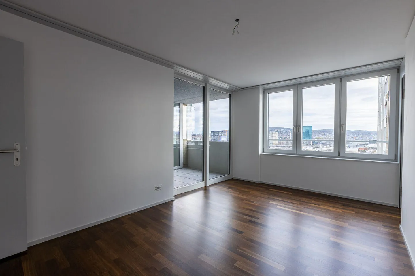 Grosszügige 4.5-Zimmerwohnung 18.13 mit exklusiver Aussicht - Foto 17 di 21