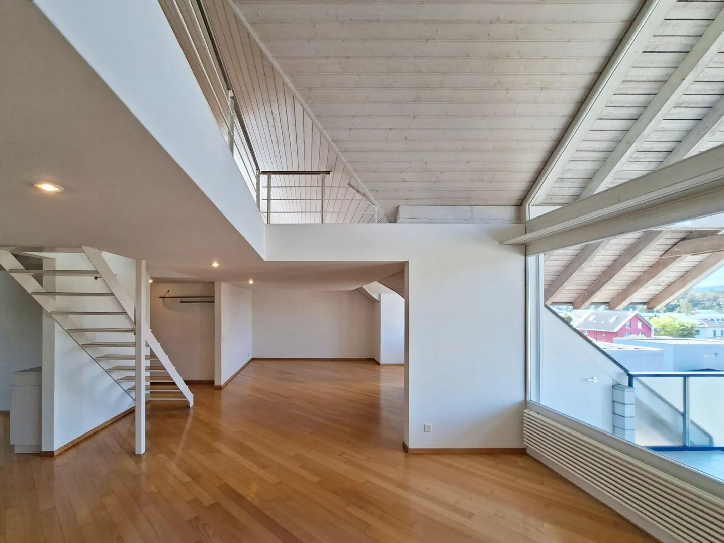 Spacious 5 1/2 Room Maisonette Apartment in Weinfelden - Photo 1 of 15
