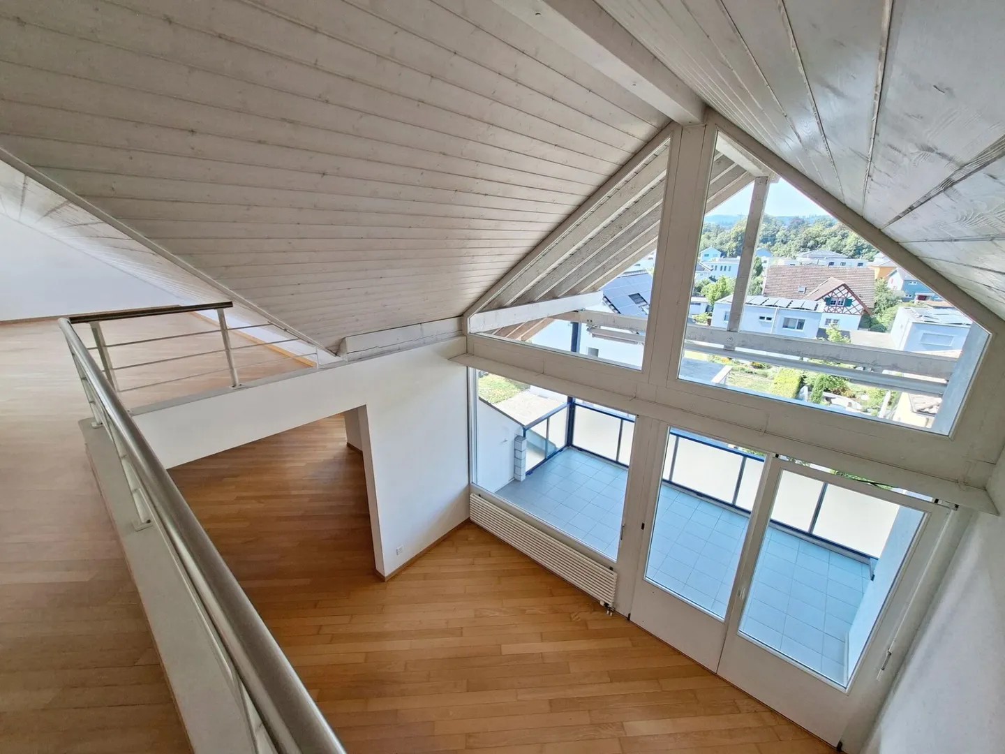 Spacious 5 1/2 Room Maisonette Apartment in Weinfelden - Photo 11 of 15