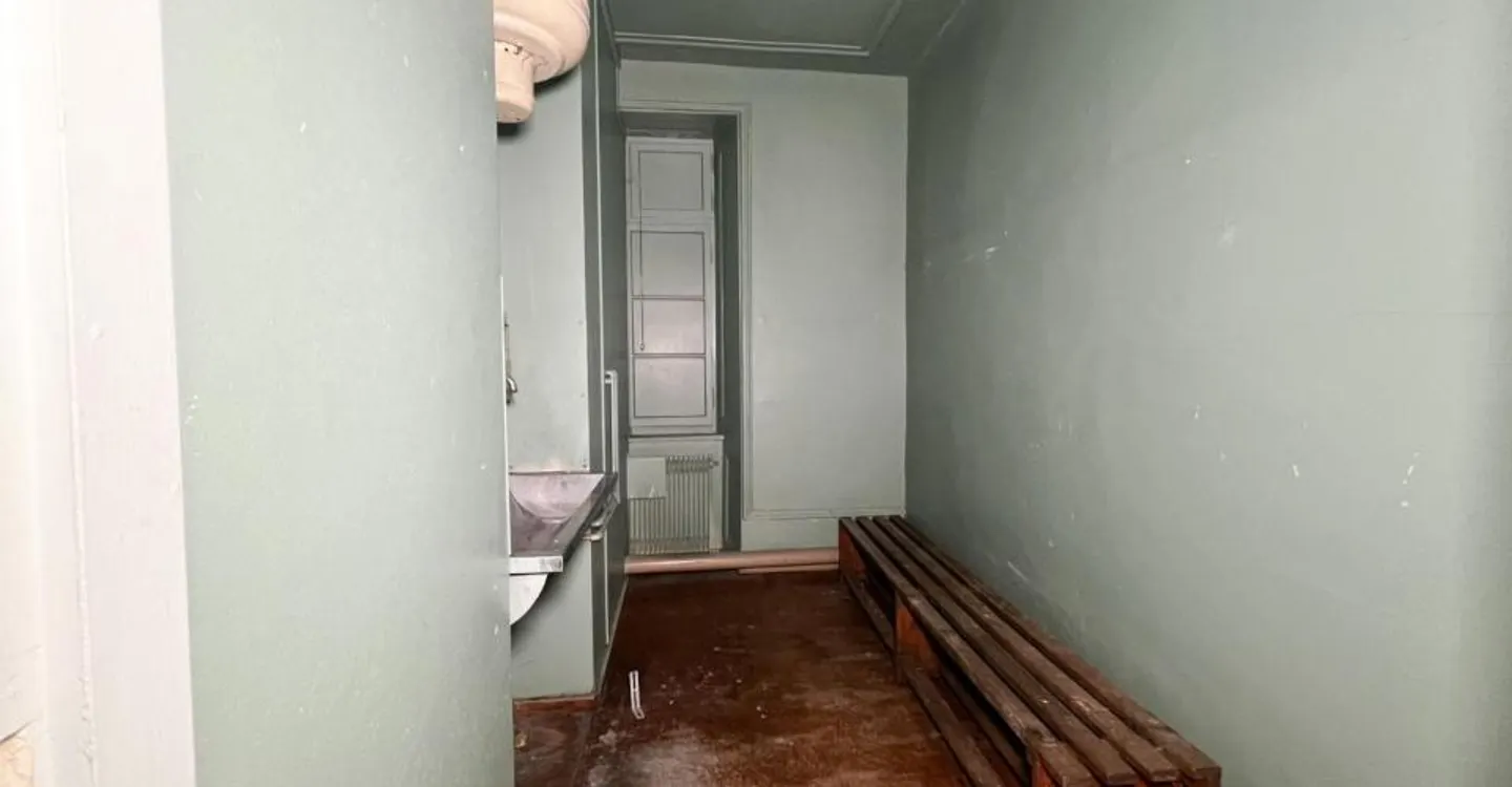 Locali spaziosi di circa 220m² nel centro città - Foto 10 di 12