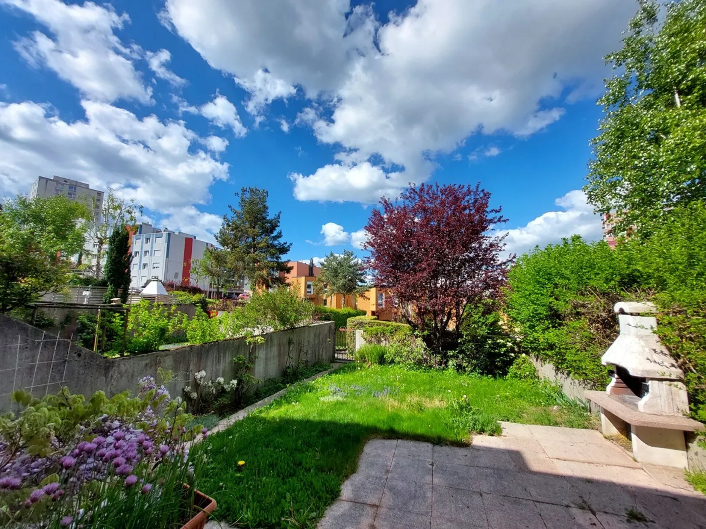 Spacieuse villa moderne et familiale - Photo 2 sur 10