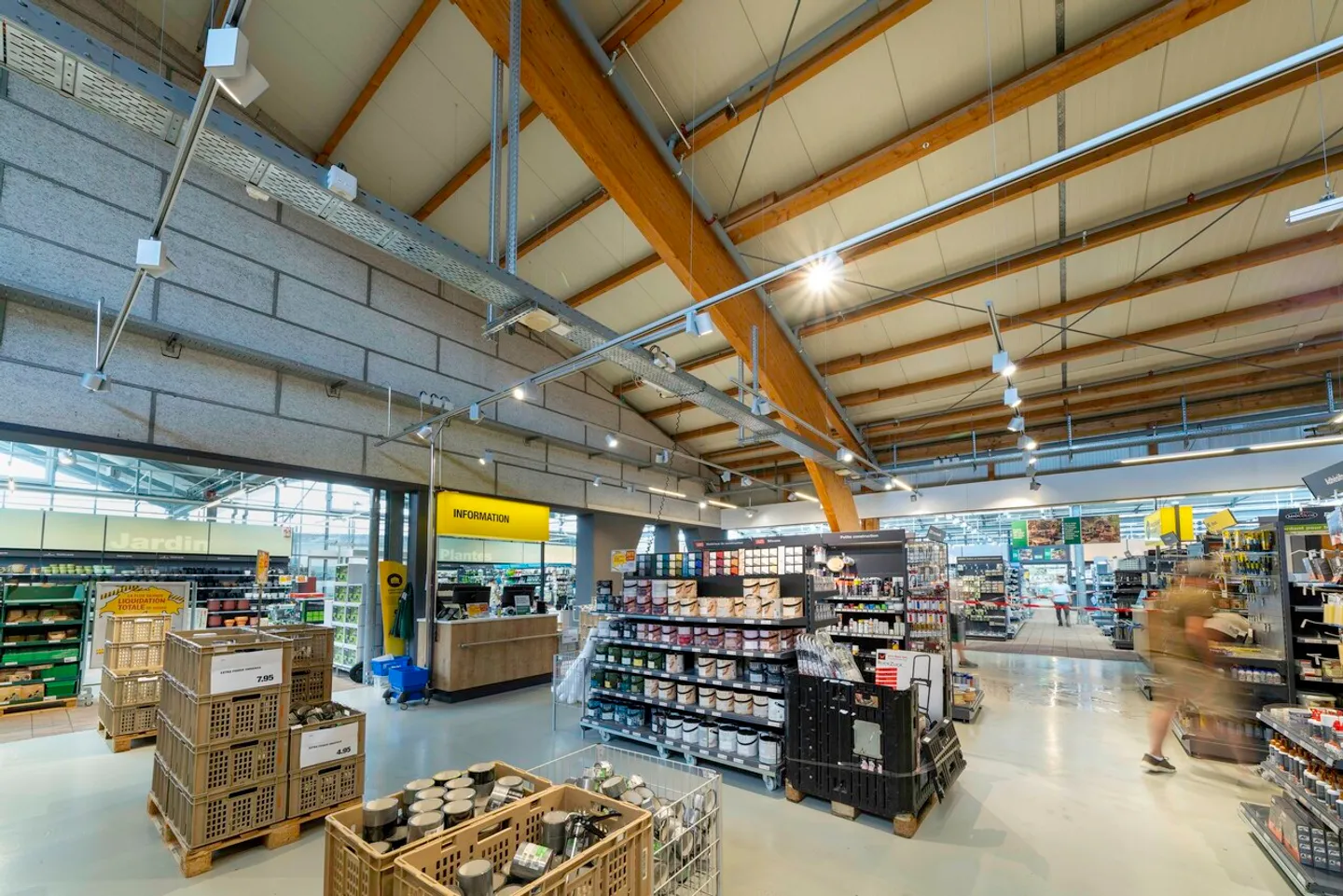 Spazio commerciale spazioso di 2'500m2 - MParc Delemont - Foto 9 di 19