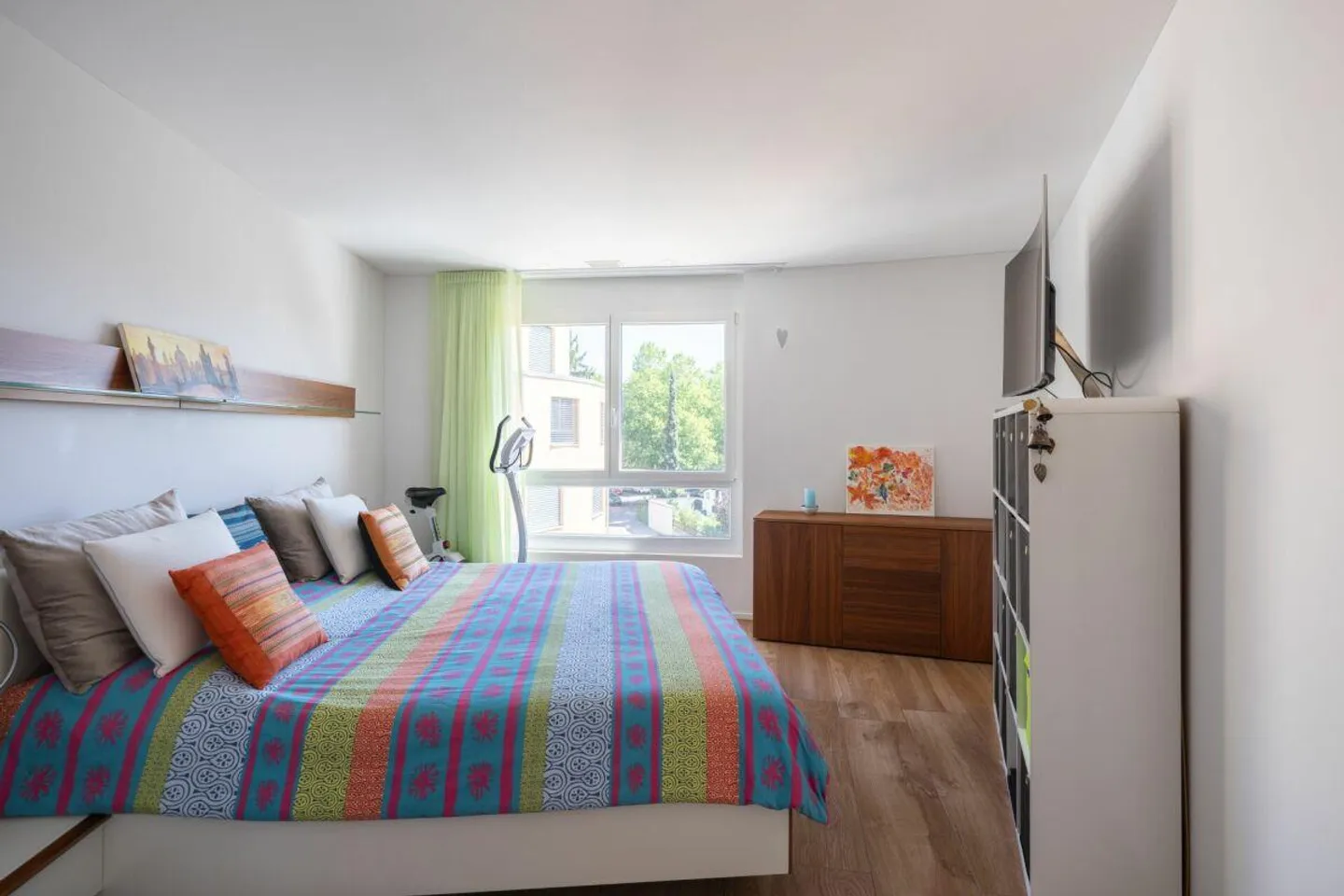 Stylish Living with a View - Exclusive 4.5 Room Condominium - Photo 15 of 26