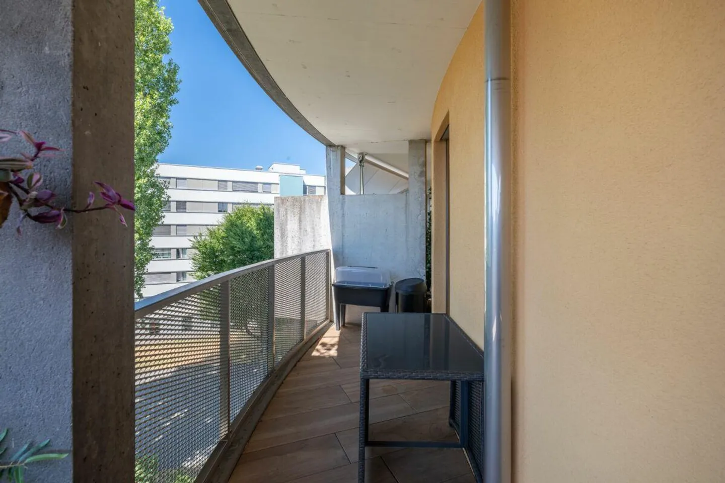 Stylish Living with a View - Exclusive 4.5 Room Condominium - Photo 16 of 26