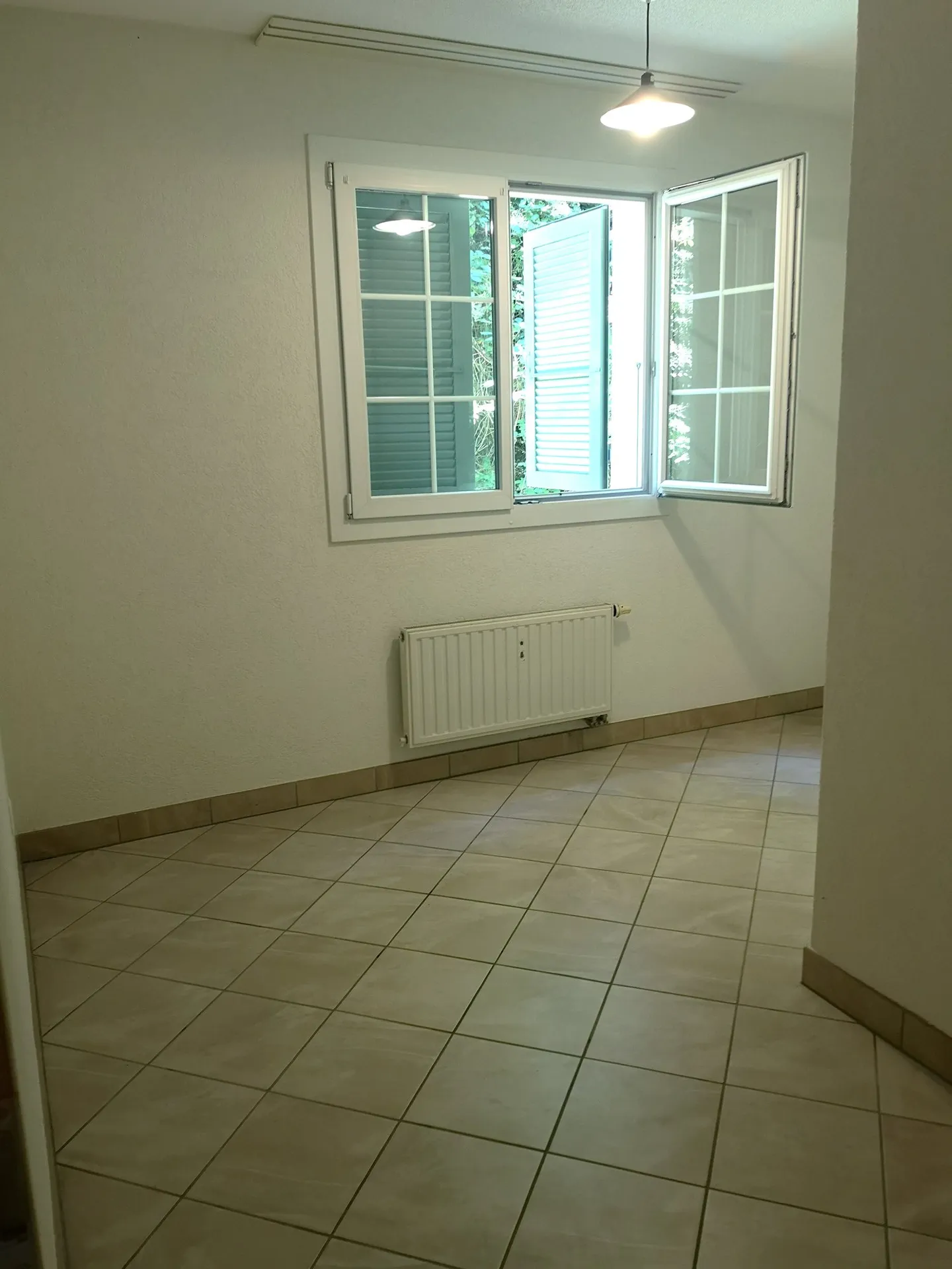 Riduzione del prezzo: appartamento al 1° piano con ascensore, veranda e grande balcone - Foto 15 di 35