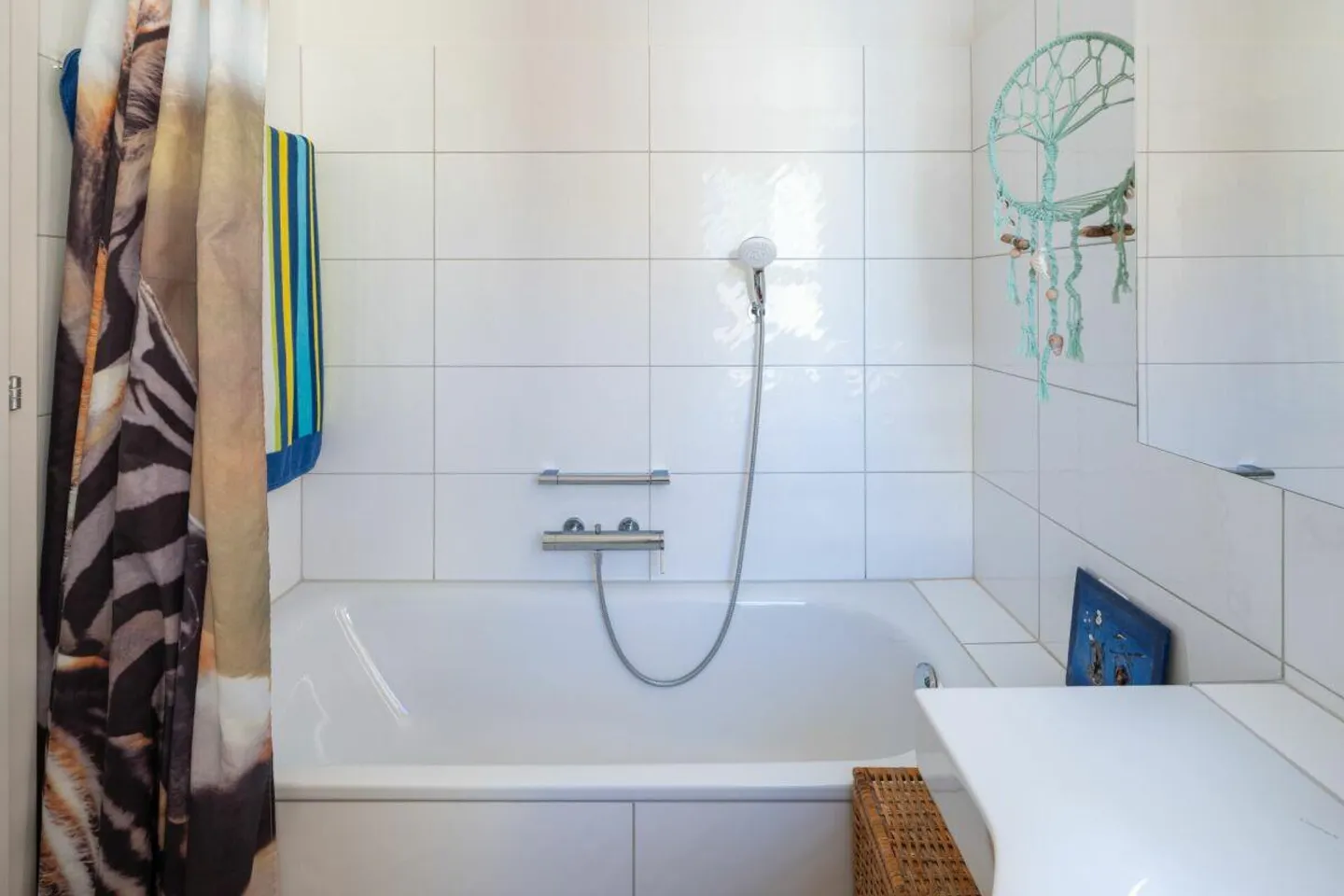 Stylish Living with a View - Exclusive 4.5 Room Condominium - Photo 13 of 26