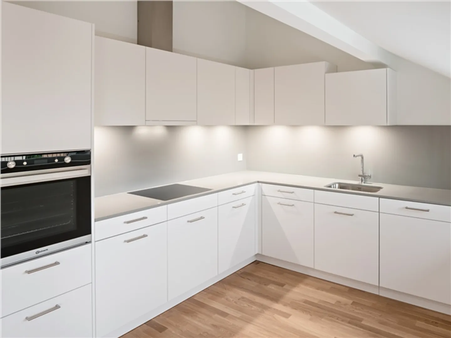 Superbe appartement sous les combles dans un endroit calme - Photo 4 sur 7