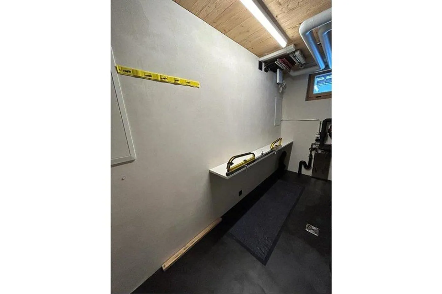 Rental 2.5-room goat stable in Goms - Photo 10 of 13