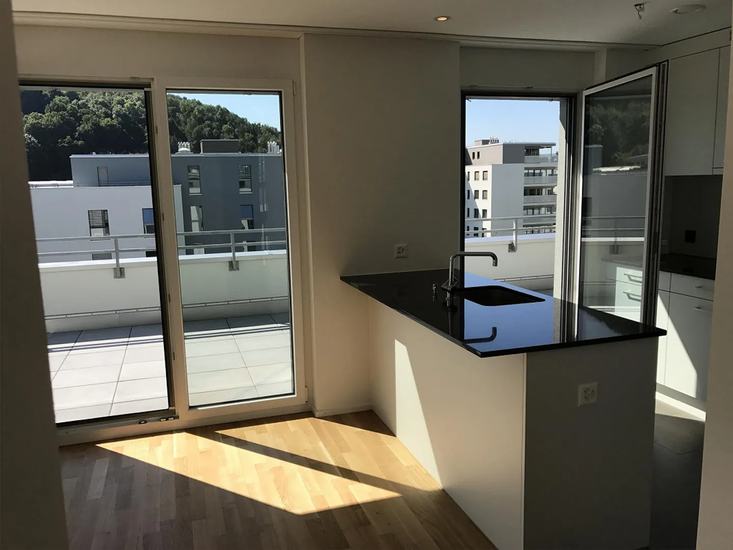 Bright penthouse apartment with a view in the Geelig residential park - Photo 3 of 10