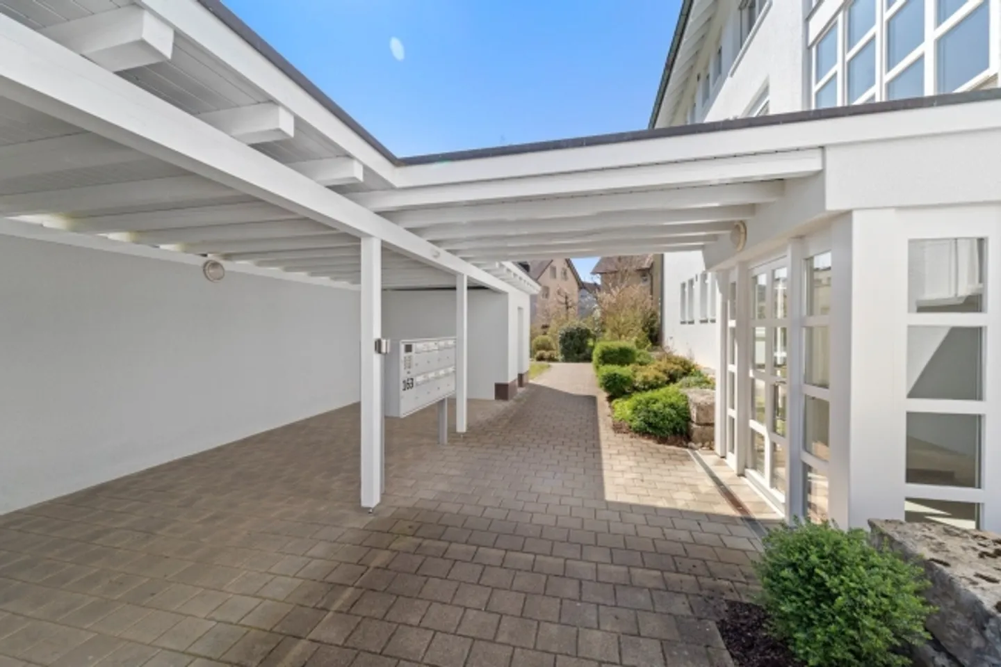 Appartamento tranquillo di 4,5 stanze con vista sulla foresta a Sciaffusa - Foto 1 di 13