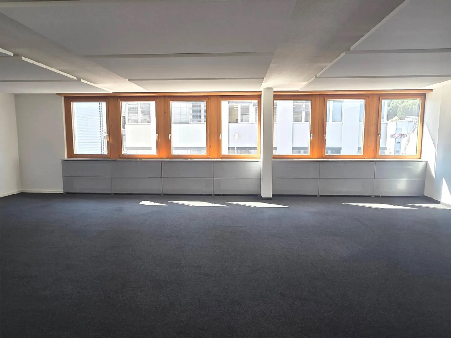 Uffici moderni in un edificio commerciale a Freienbach - Foto 3 di 6