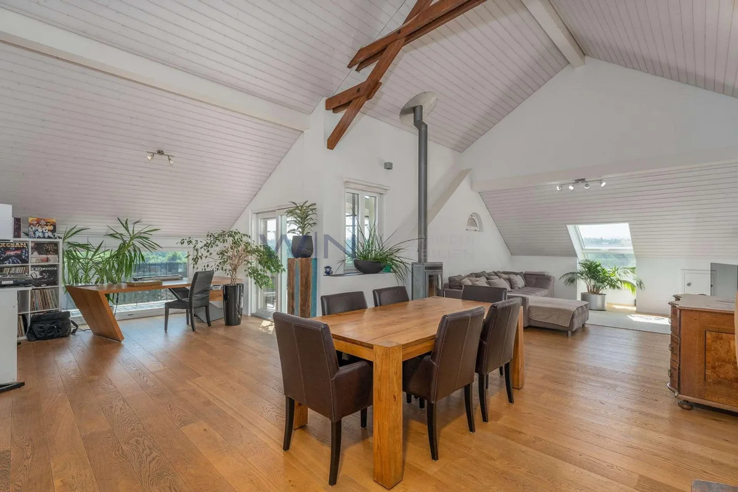Charmantes Loft mit Terrasse - Foto 1 von 8
