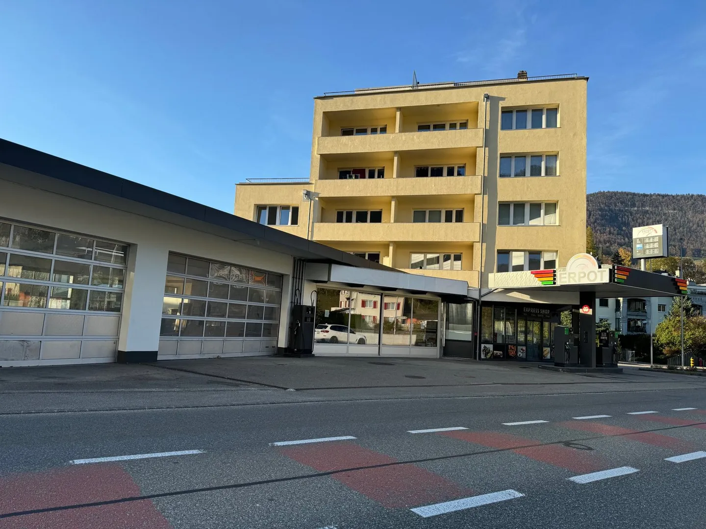 Autowerkstatt in Moutier zu vermieten - Foto 2 von 16