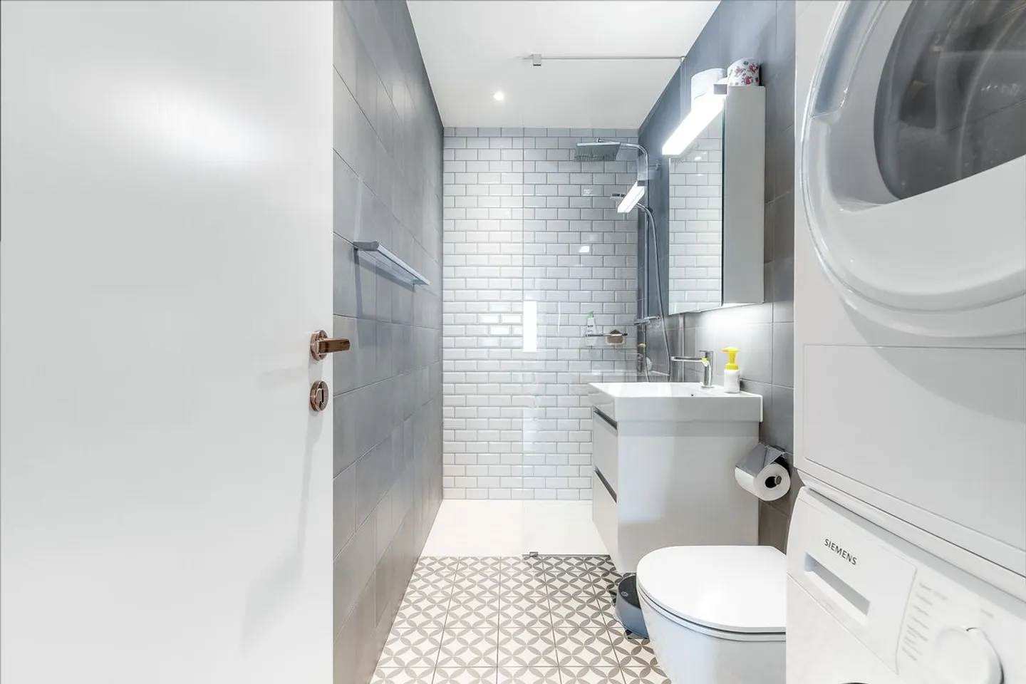 Stunning 3.5 Zimmer Wohnung - Foto 9 von 11