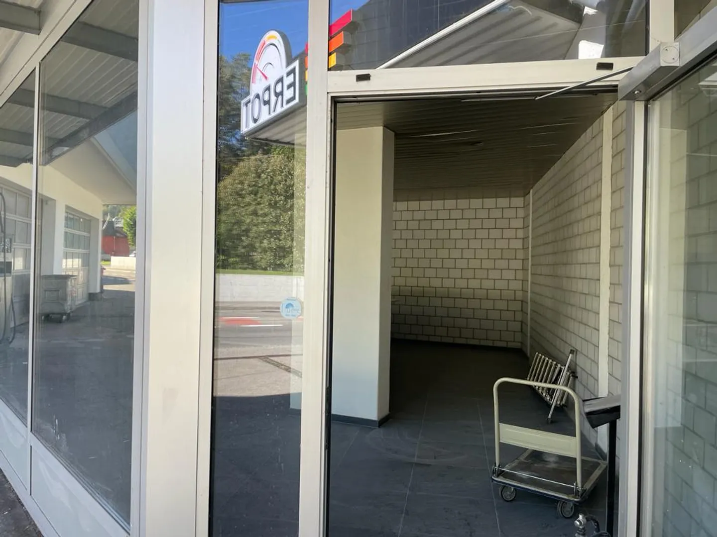 Autowerkstatt in Moutier zu vermieten - Foto 9 von 16