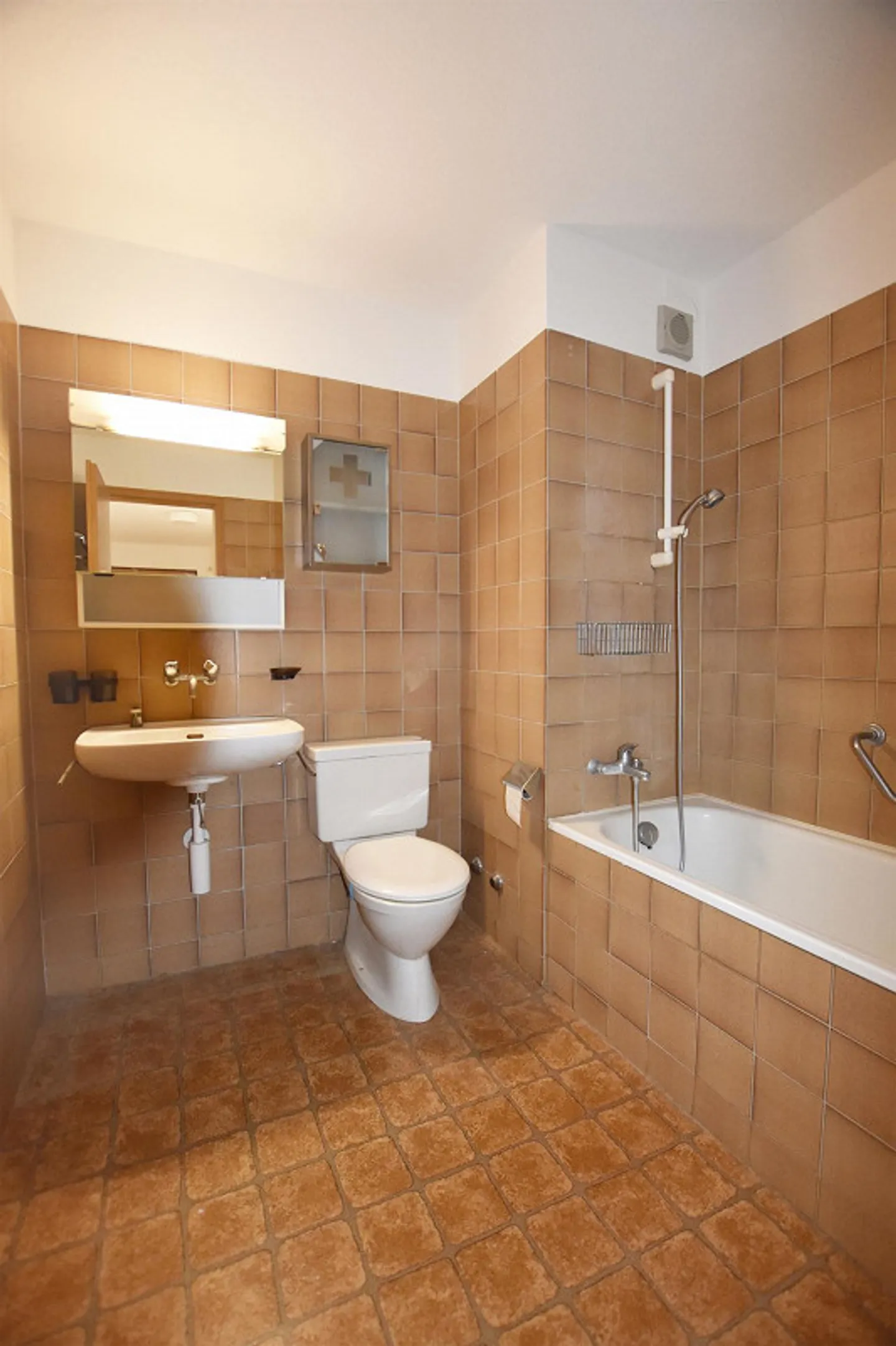 Appartamento Incantevole in Zona Tranquilla - Foto 6 di 7