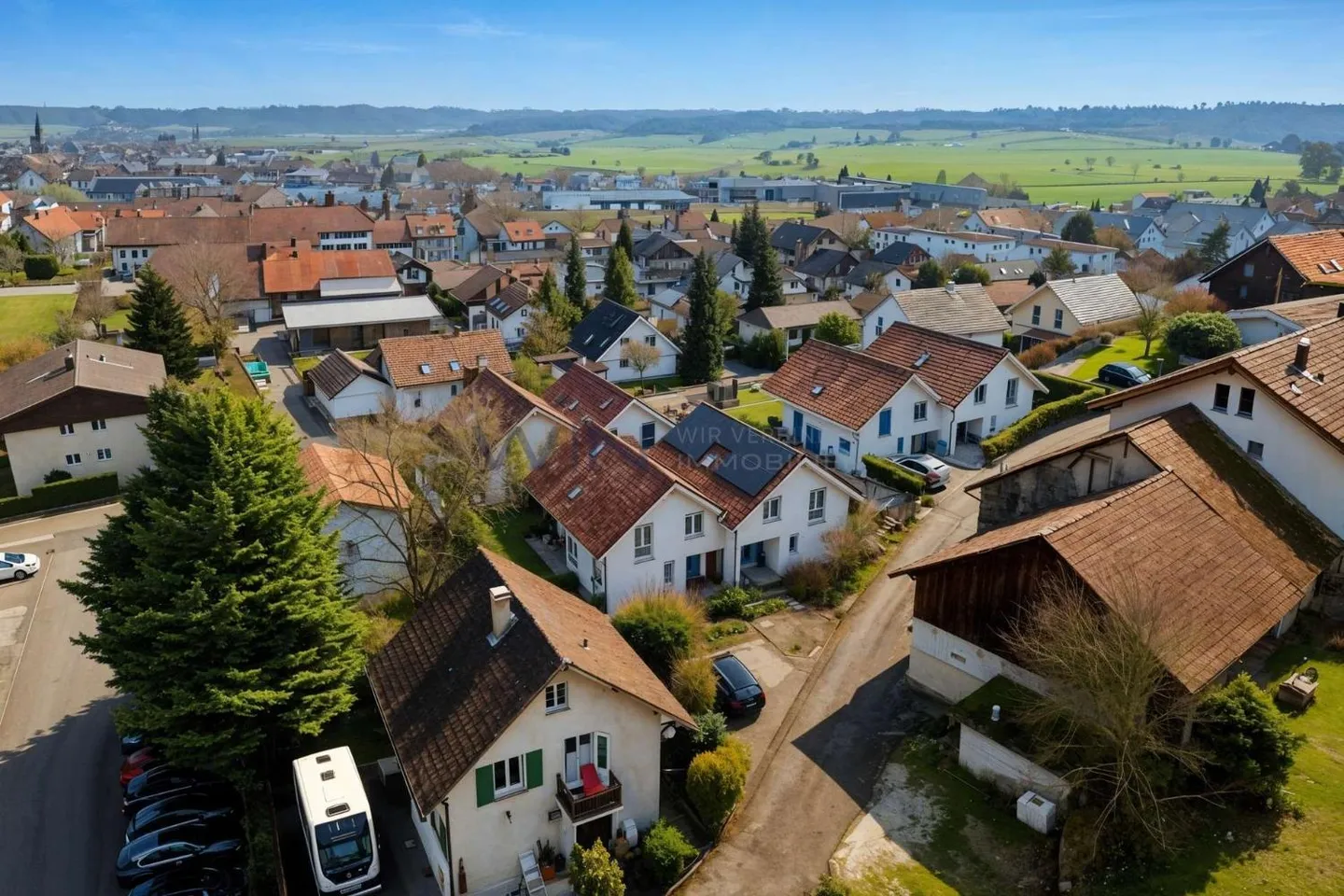 Qualitätsfamilienhaus mit Raum - Foto 3 von 13