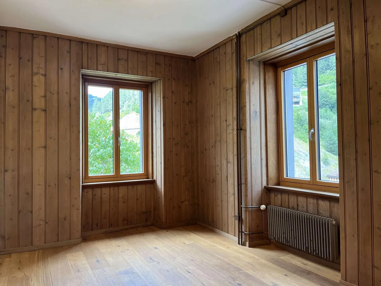 Charmante 3.5-Zimmerwohnung mitten in Tiefencastel! - Foto 1 von 11