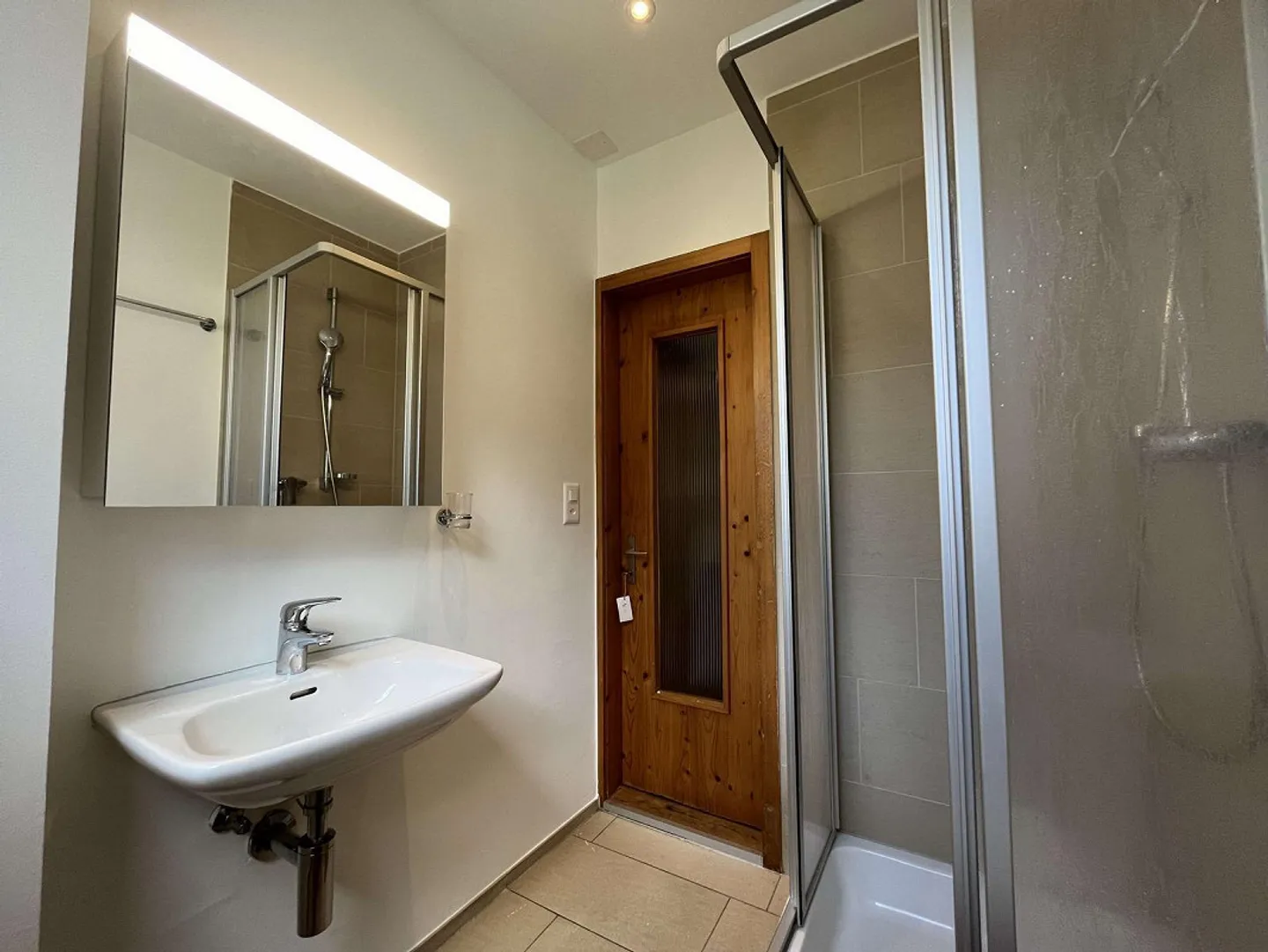 Charmante 3.5-Zimmerwohnung mitten in Tiefencastel! - Foto 8 von 11