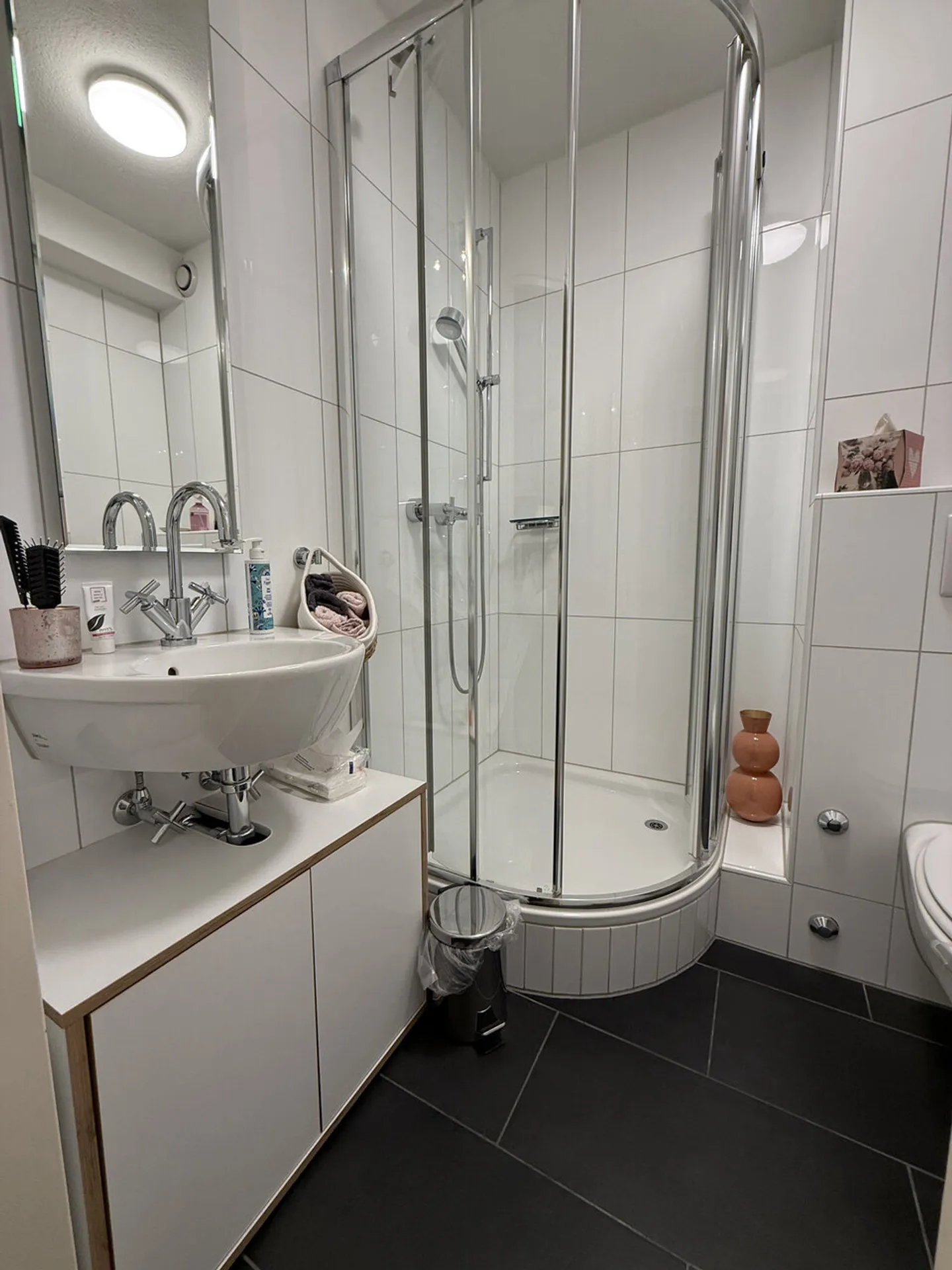 Charming studio on the 3rd floor in a central location in Lucerne - Photo 5 of 6