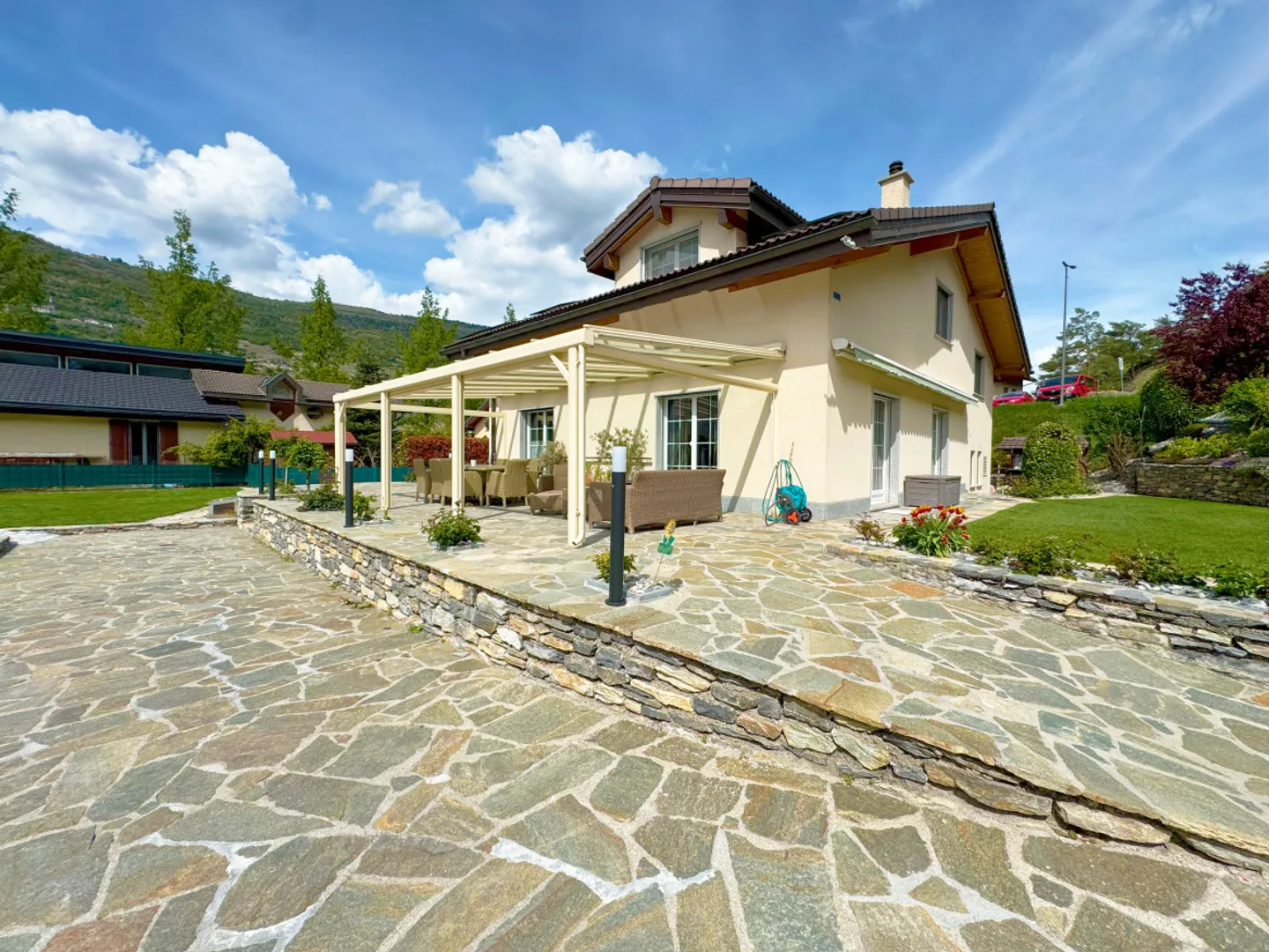 Villa with Annex in Granges - Photo 1 of 11