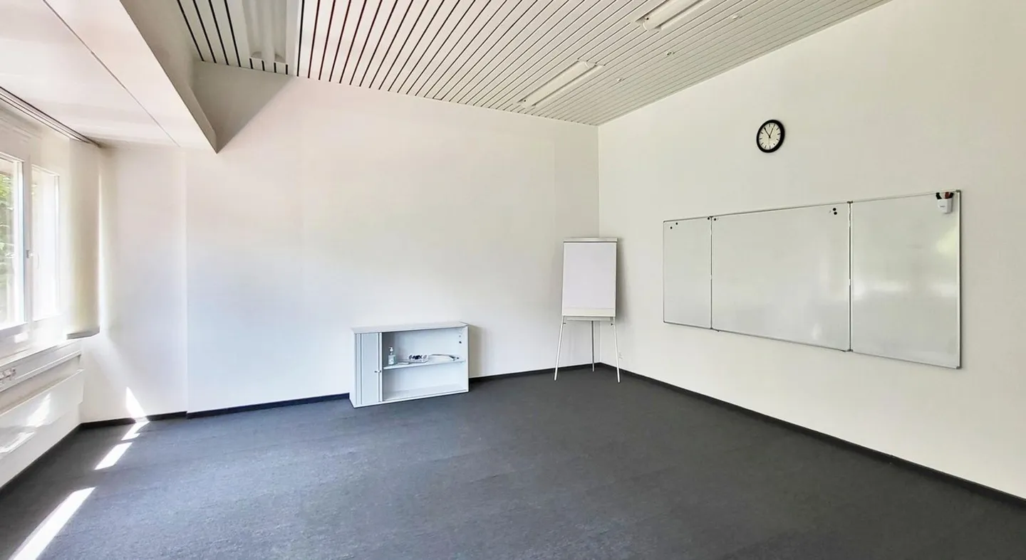 Espace commercial spacieux à Wetzikon - Photo 12 sur 13
