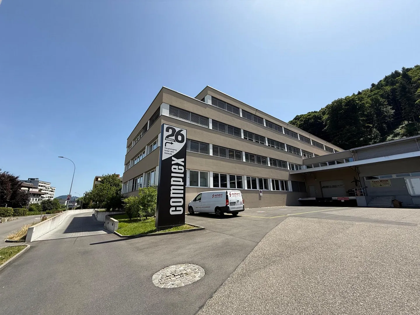 Spazio commerciale in affitto - Foto 7 di 8