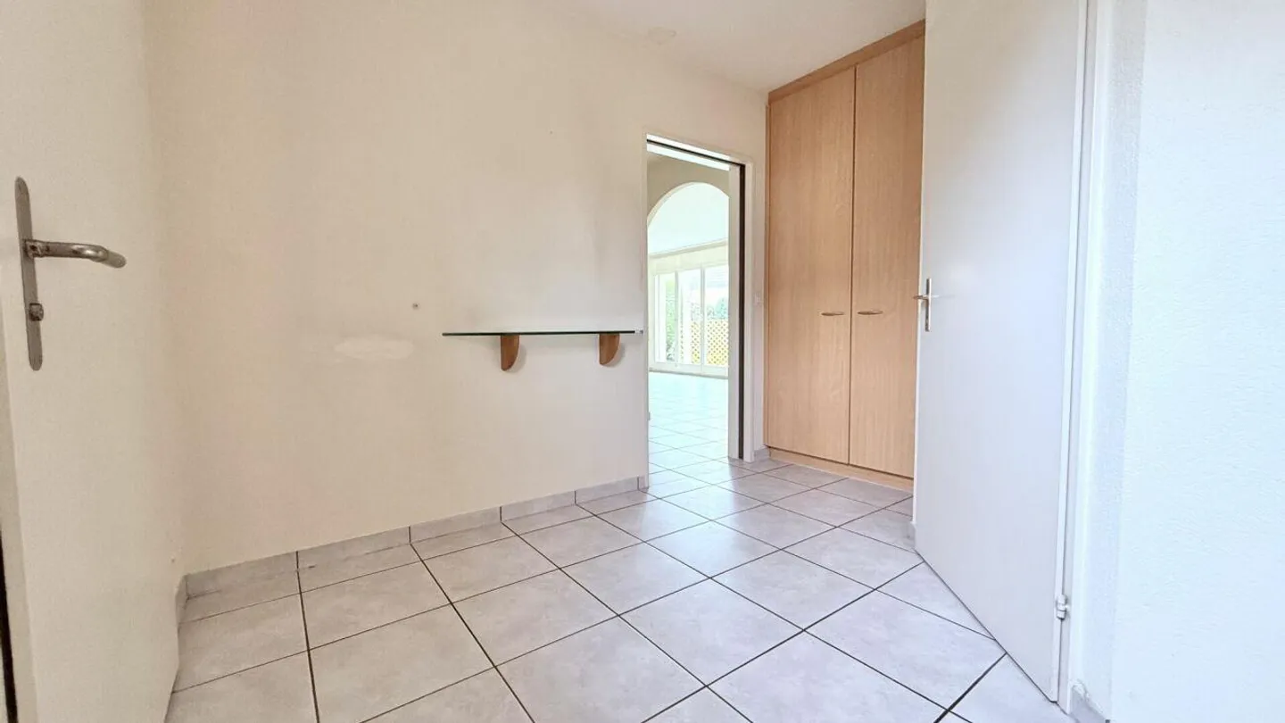 Gepflegtes, freistehendes Einfamilienhaus in ruhigem Quartier - Foto 8 von 30