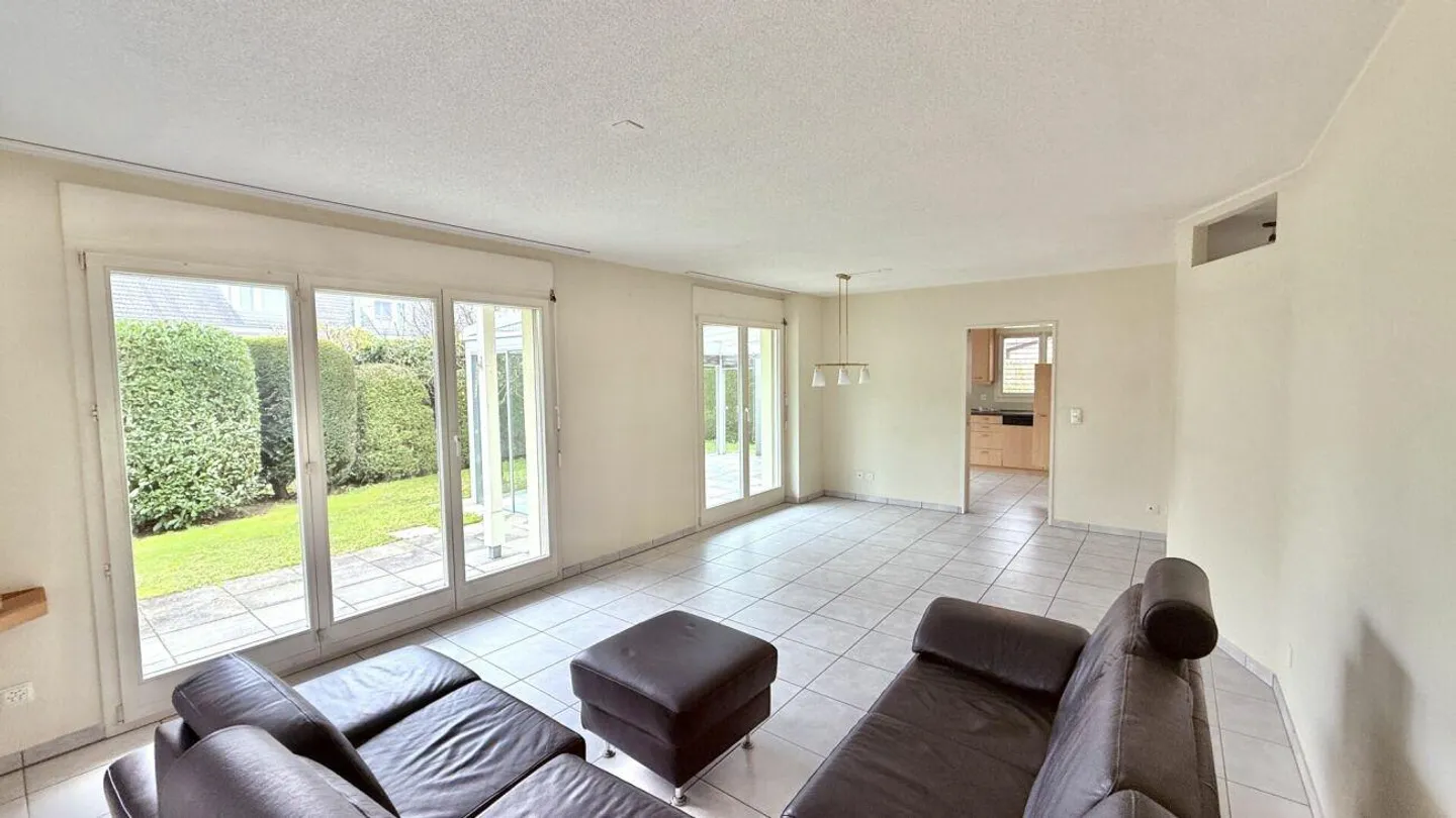 Gepflegtes, freistehendes Einfamilienhaus in ruhigem Quartier - Foto 11 von 30