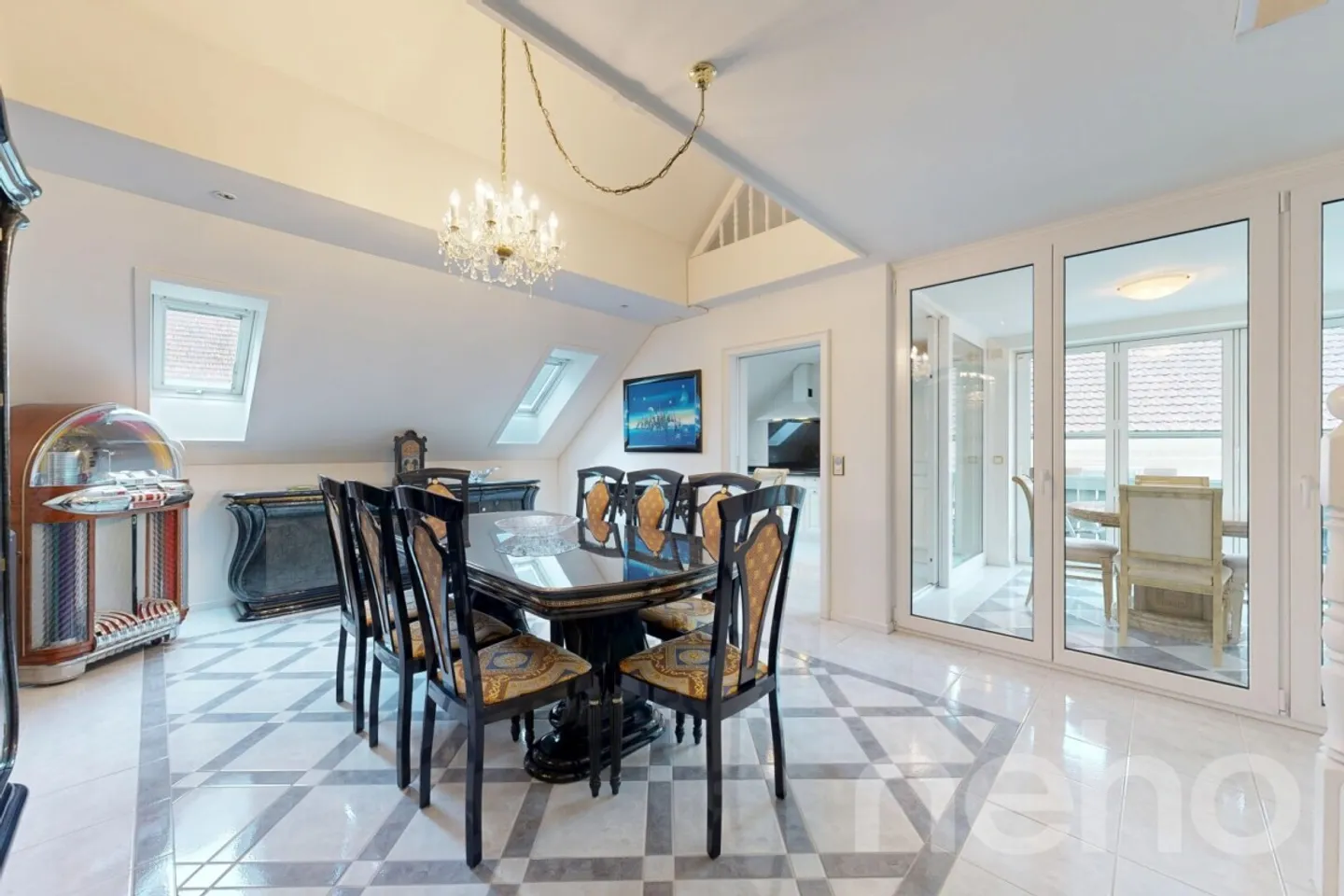 Exclusive colonial style maisonette in Eiken - Photo 3 of 12