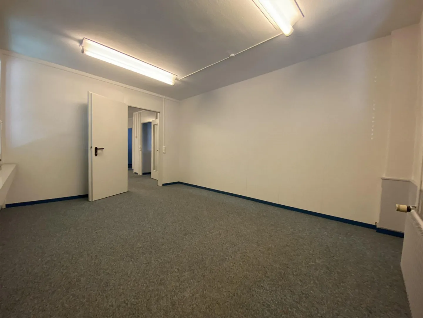 Spazio ufficio vicino al centro città - Foto 3 di 8