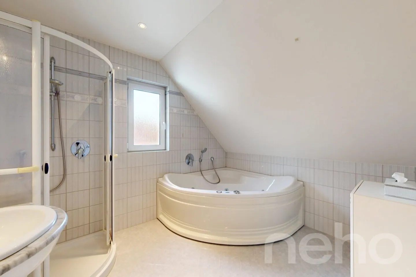 Exclusive colonial style maisonette in Eiken - Photo 8 of 12