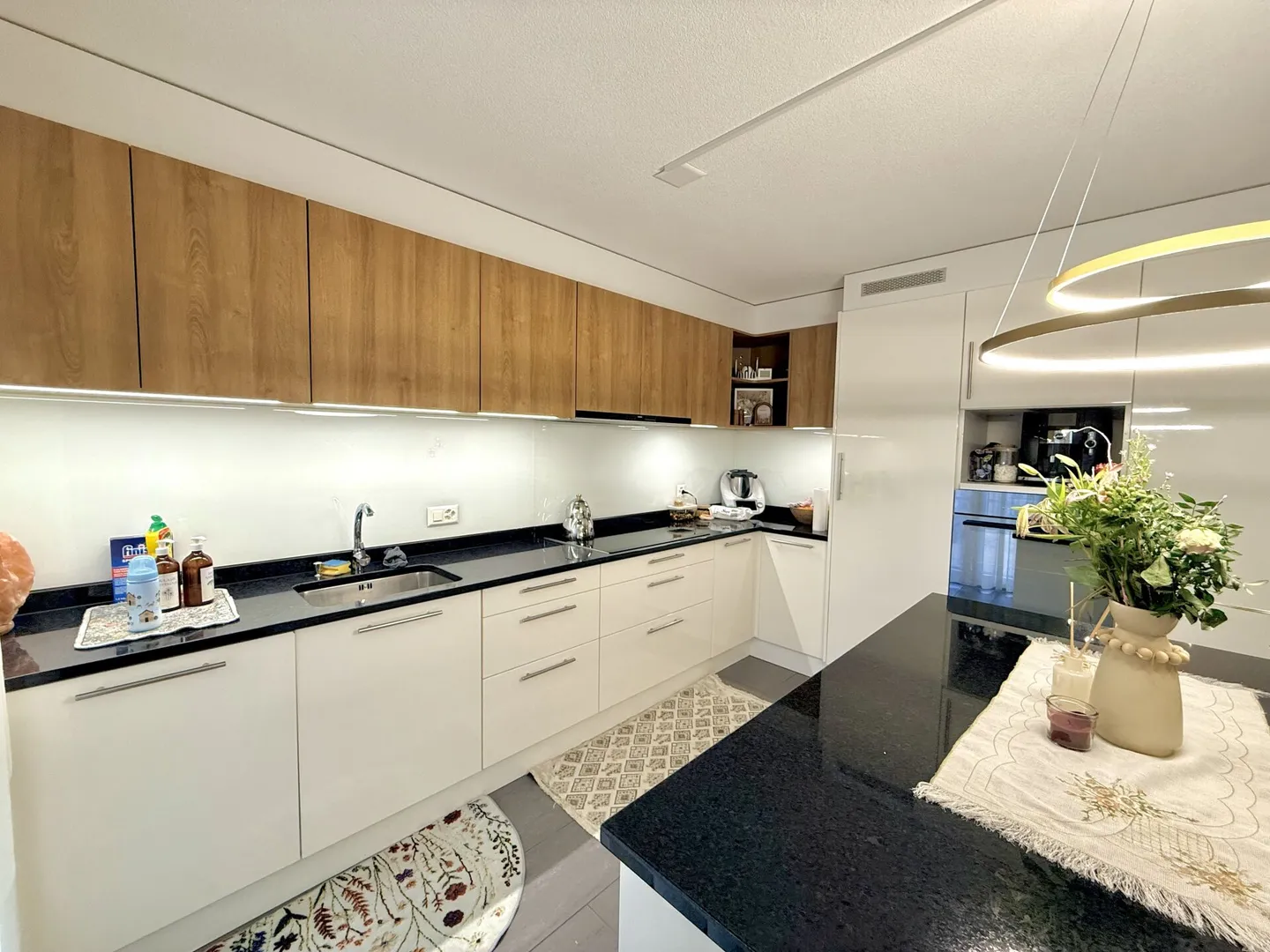 Sogno Familiare con Paradiso del Giardino in una Posizione Tranquilla - Foto 6 di 12