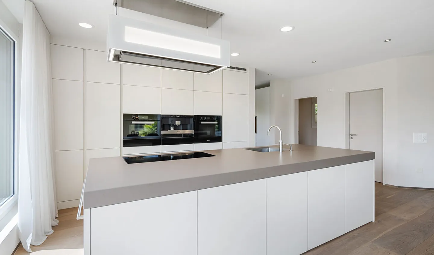 Luxurious Single-Family Home for the Highest Demands - Photo 5 of 10