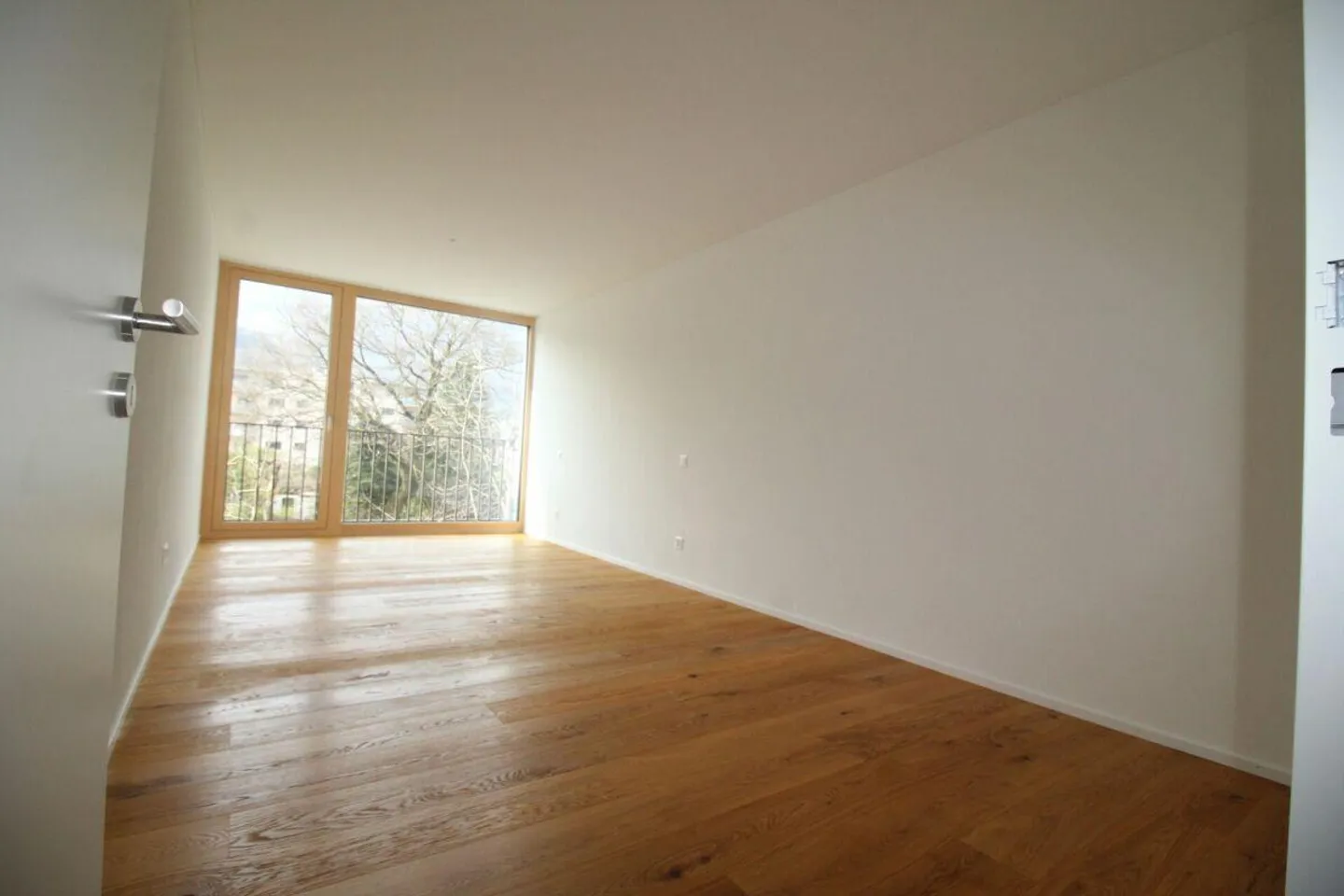 generous 3.5-room apartment with a view - Photo 3 of 13