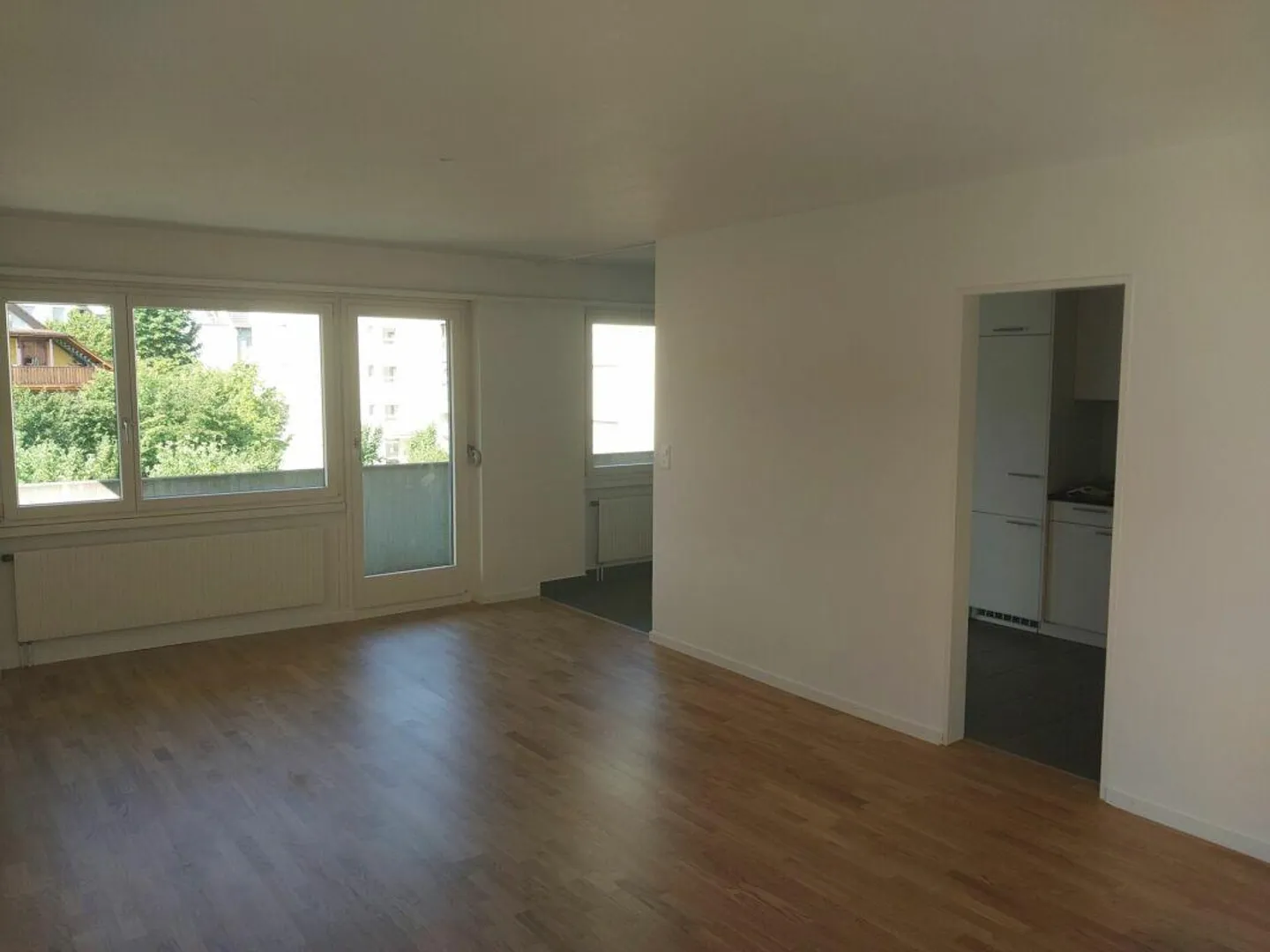 Charming 4.5 Room Apartment in Dietikon - Photo 2 of 10