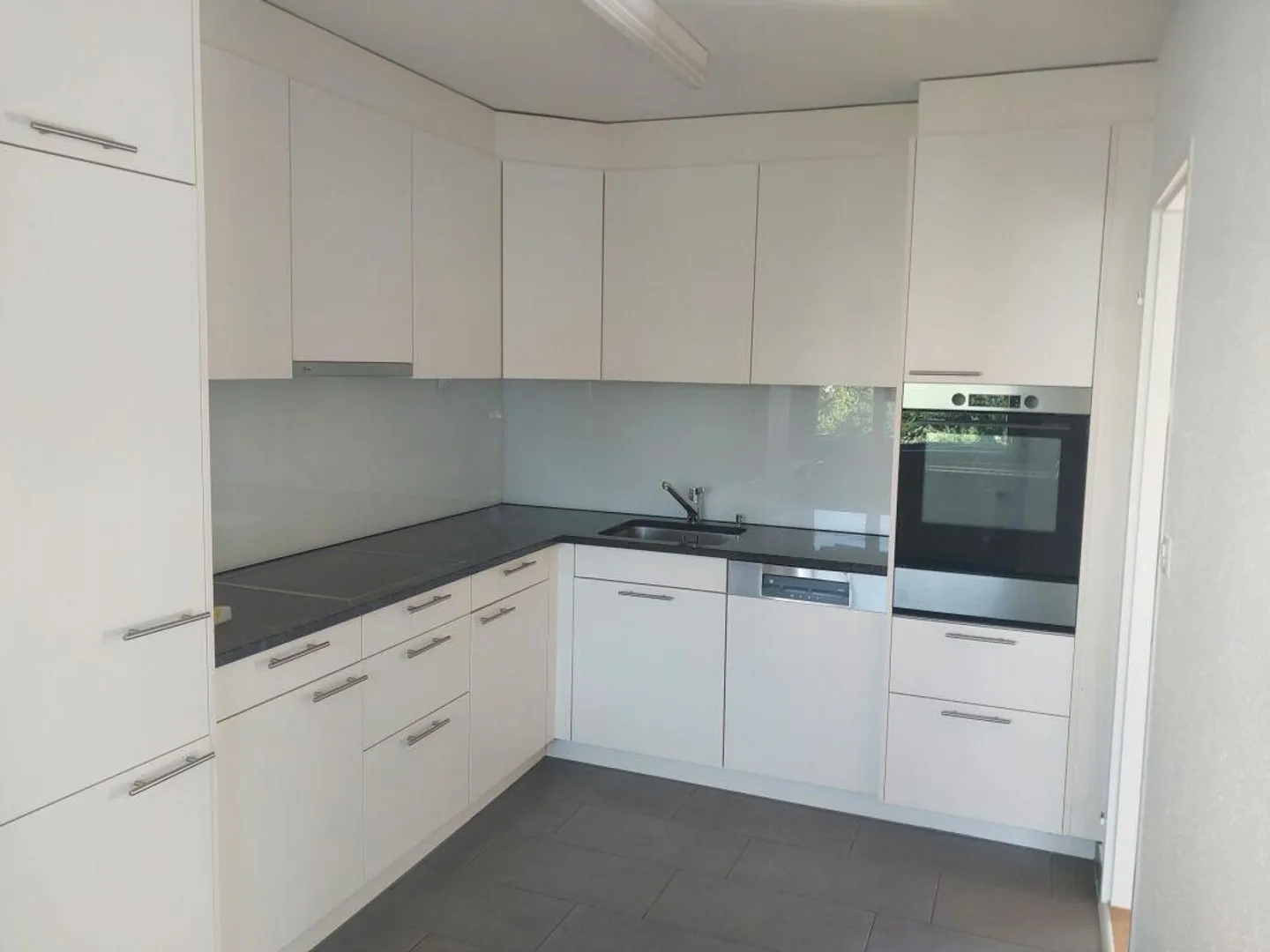 Charming 4.5 Room Apartment in Dietikon - Photo 3 of 10