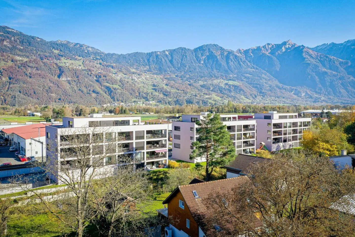 generous 3.5-room apartment with a view - Photo 12 of 13