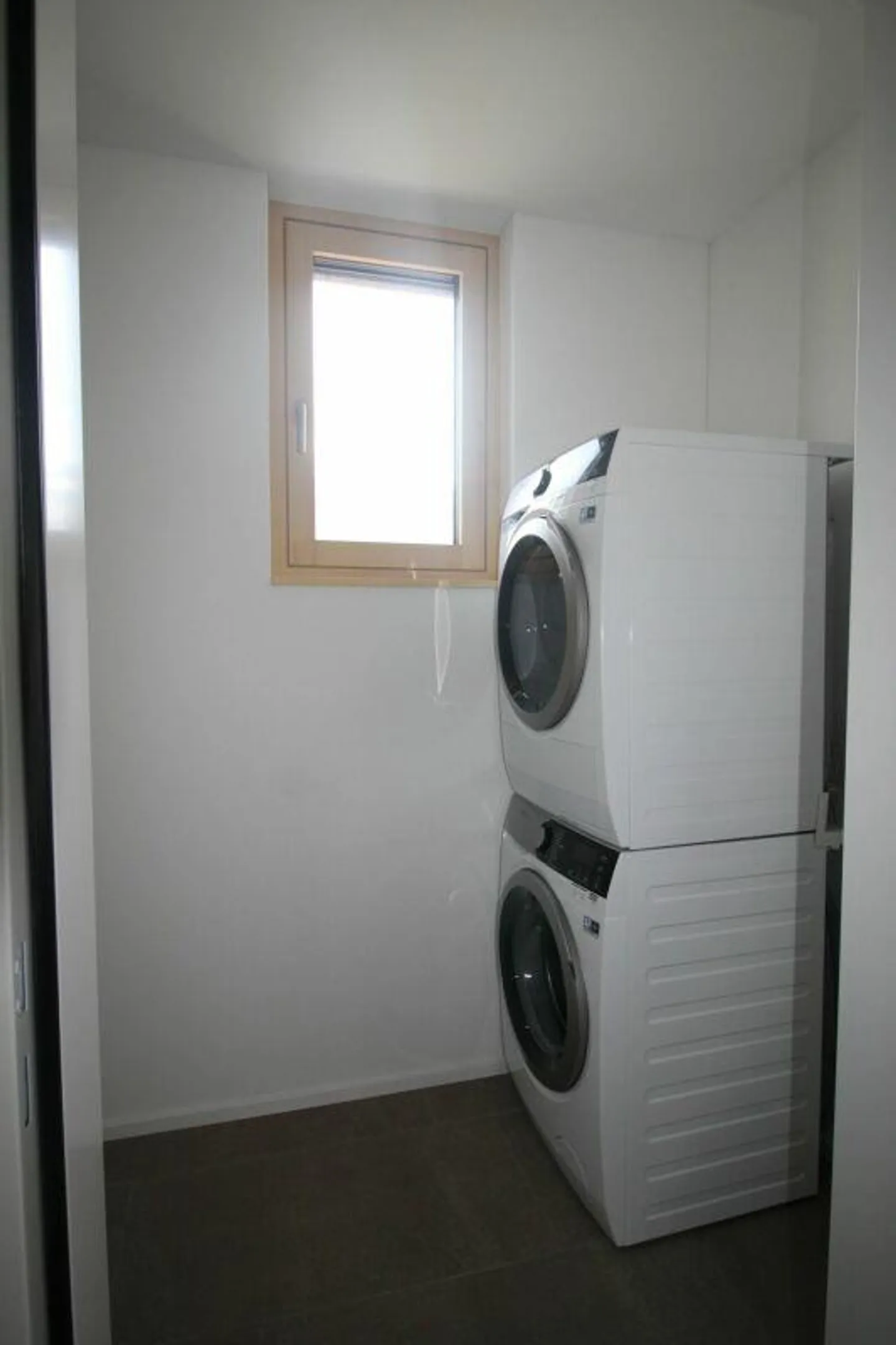 generous 3.5-room apartment with a view - Photo 7 of 13